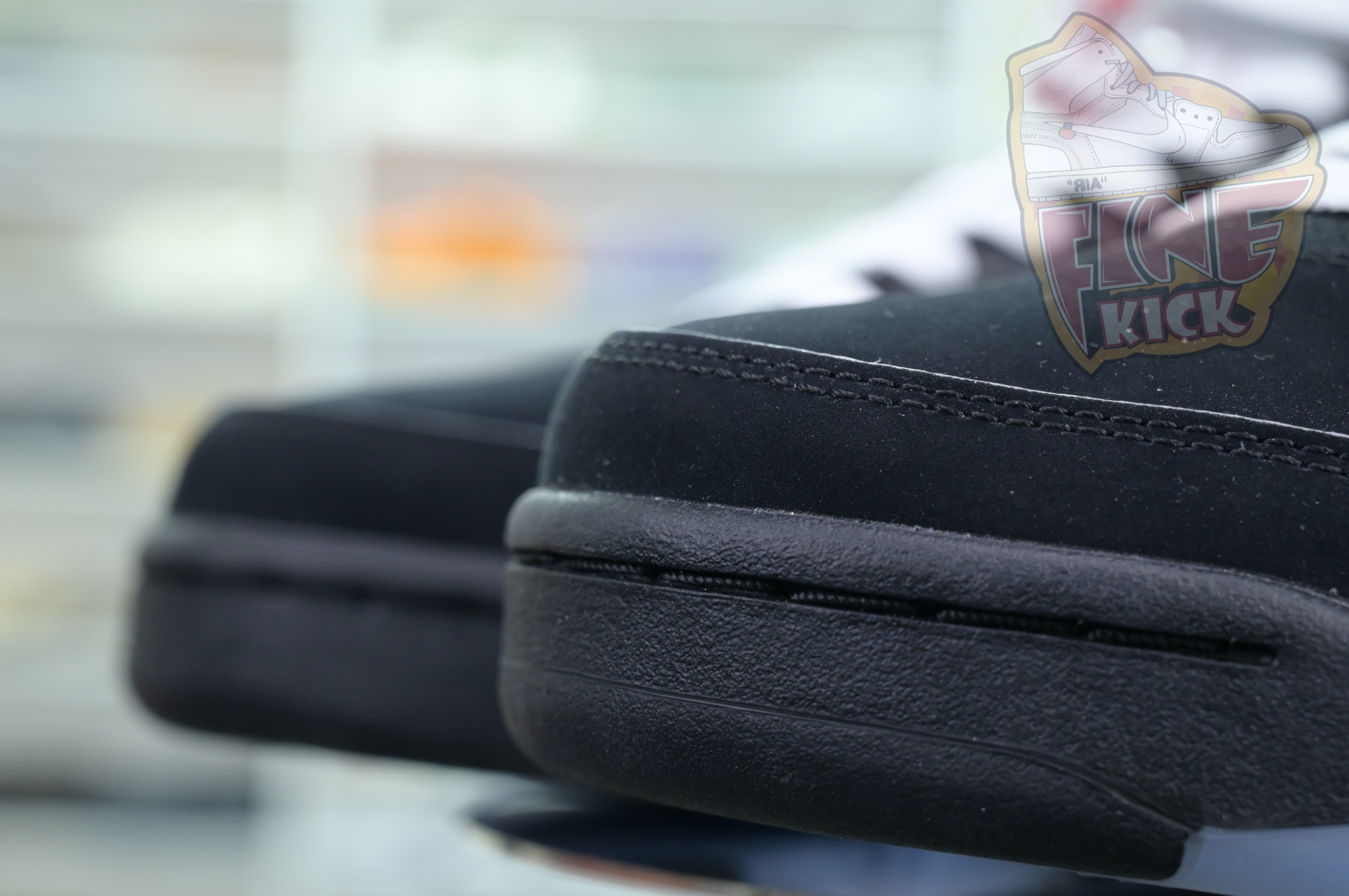 ��BLACK METALLIC REIMAGINED��SNEAKERS