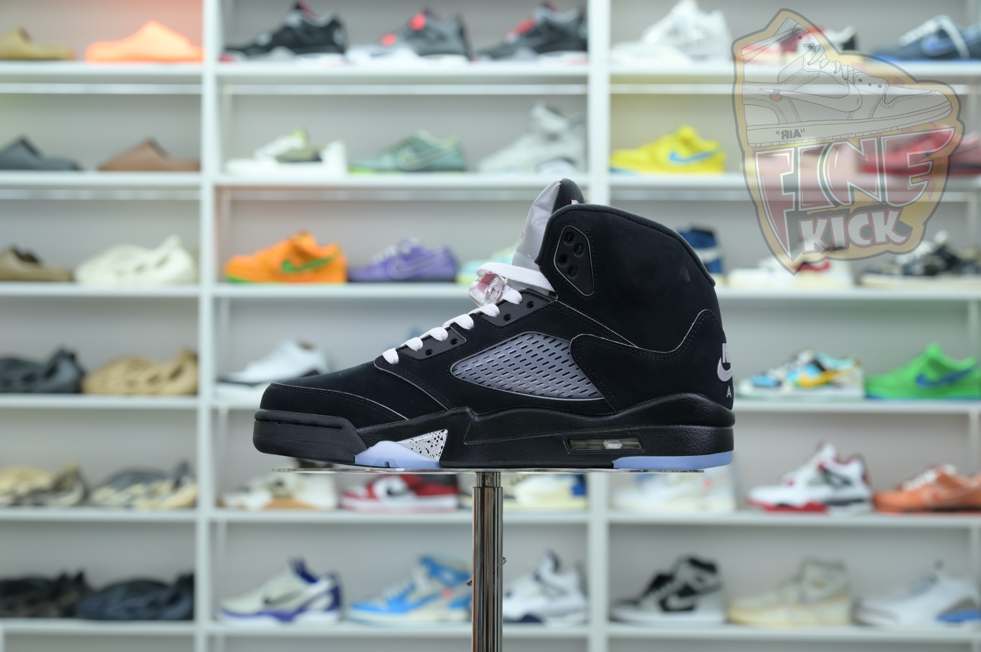 ��BLACK METALLIC REIMAGINED��SNEAKERS