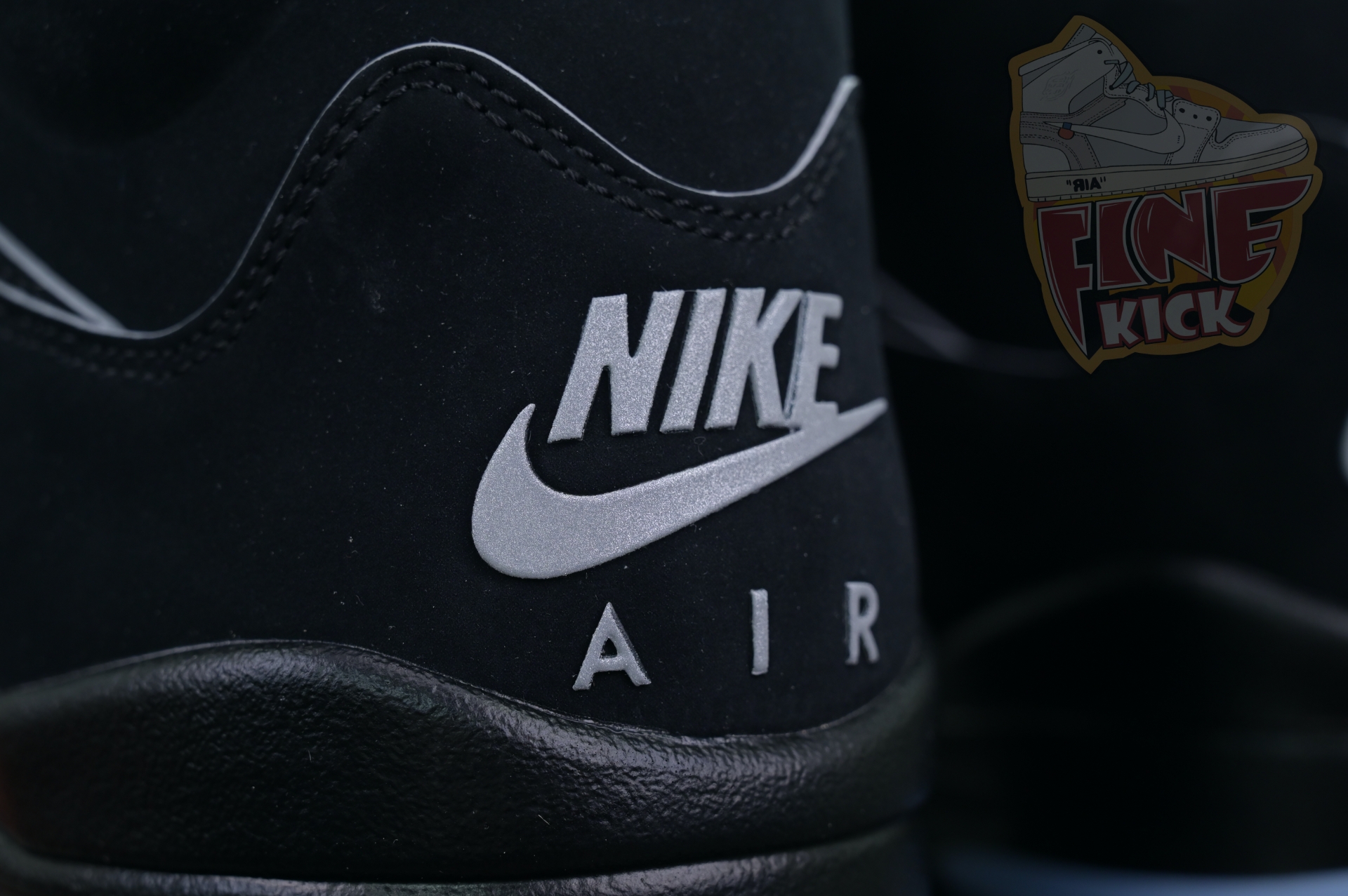 ��BLACK METALLIC REIMAGINED��SNEAKERS