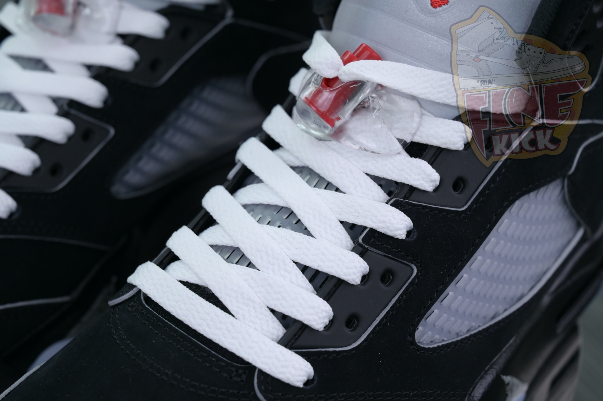 ��BLACK METALLIC REIMAGINED��SNEAKERS