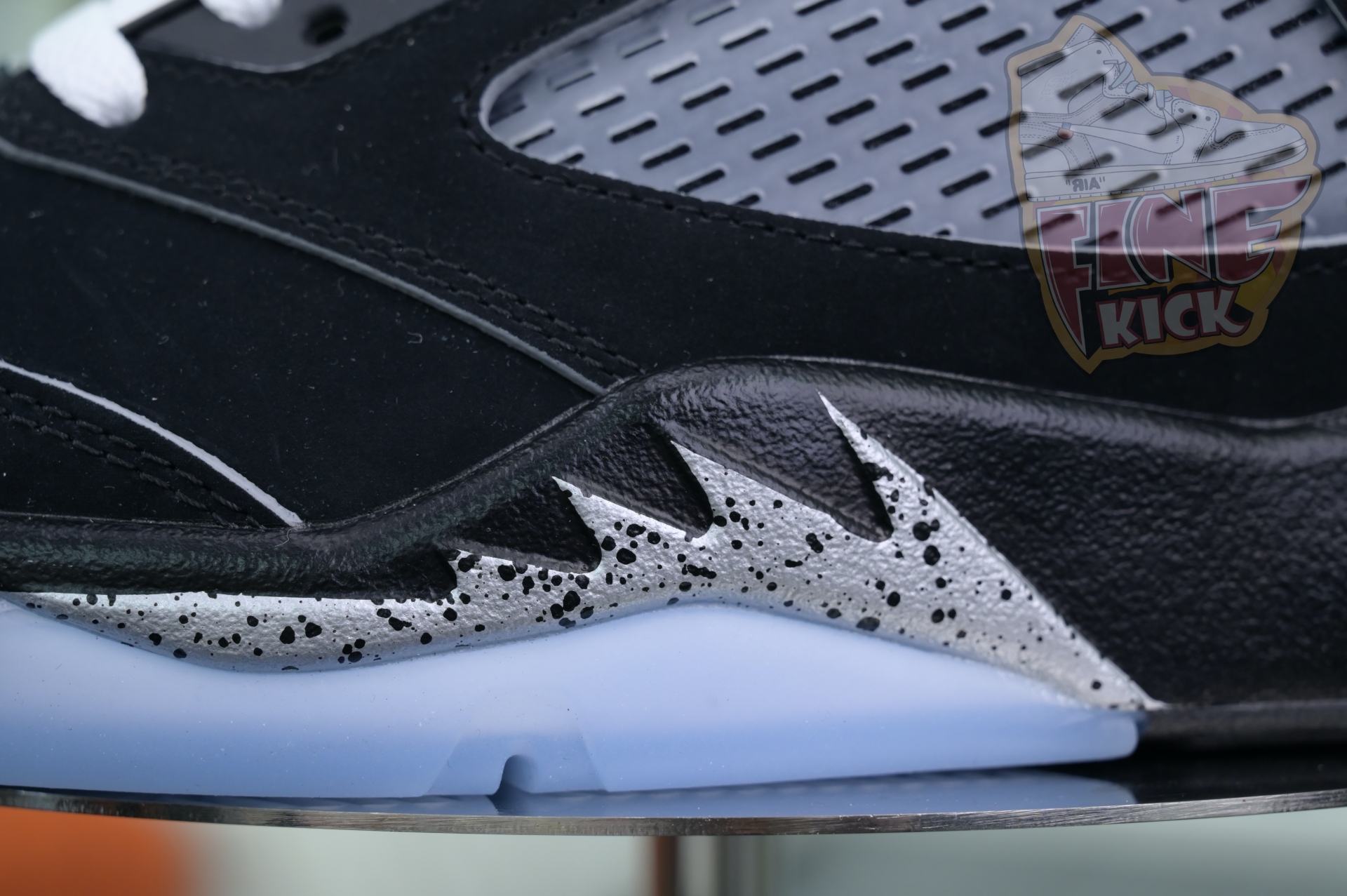 ��BLACK METALLIC REIMAGINED��SNEAKERS