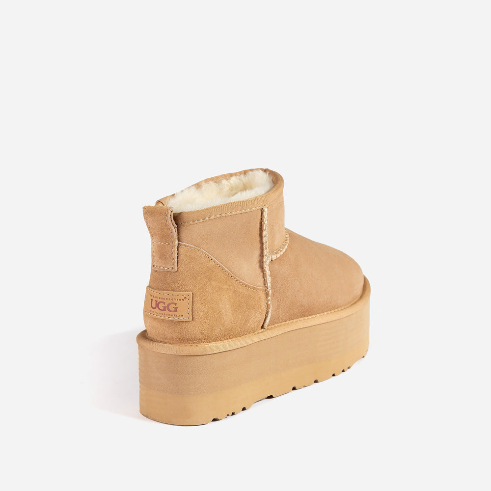 Ugg Ultra Mini ?izme s klasi?nom platformom (5 cm)