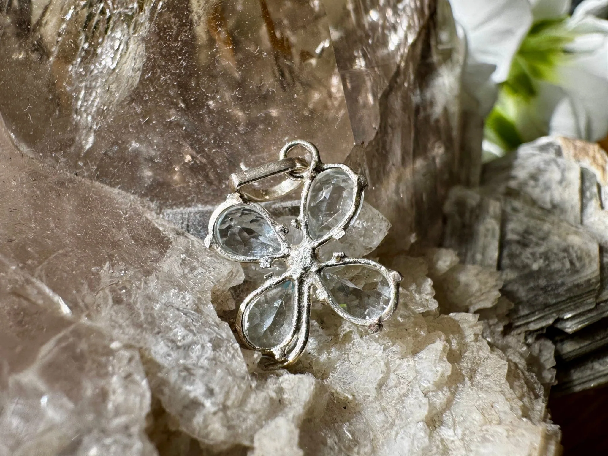 Handmade 925 Silver Blue Topaz Clover Pendant
