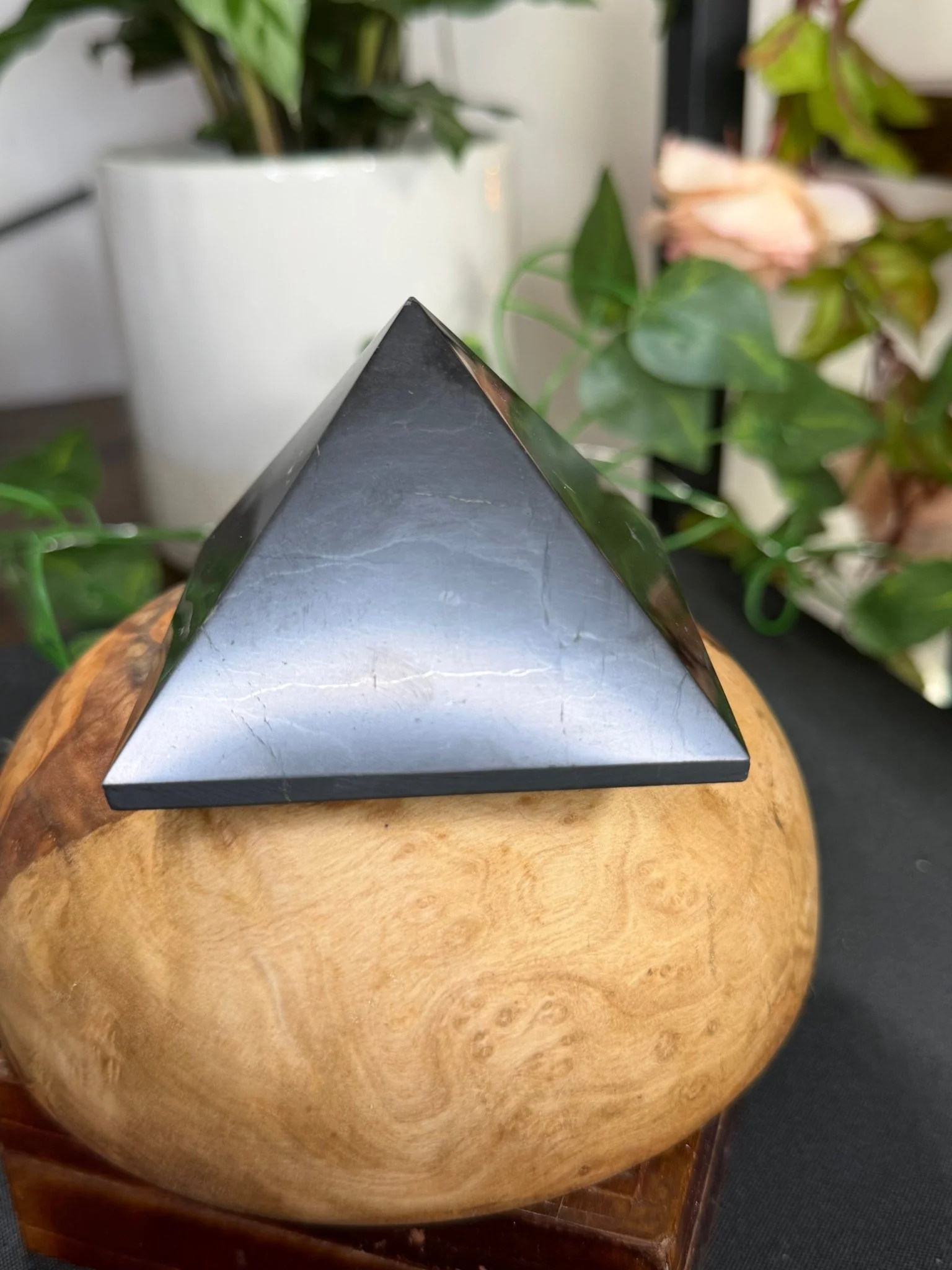Shungite Pyramid | 243g