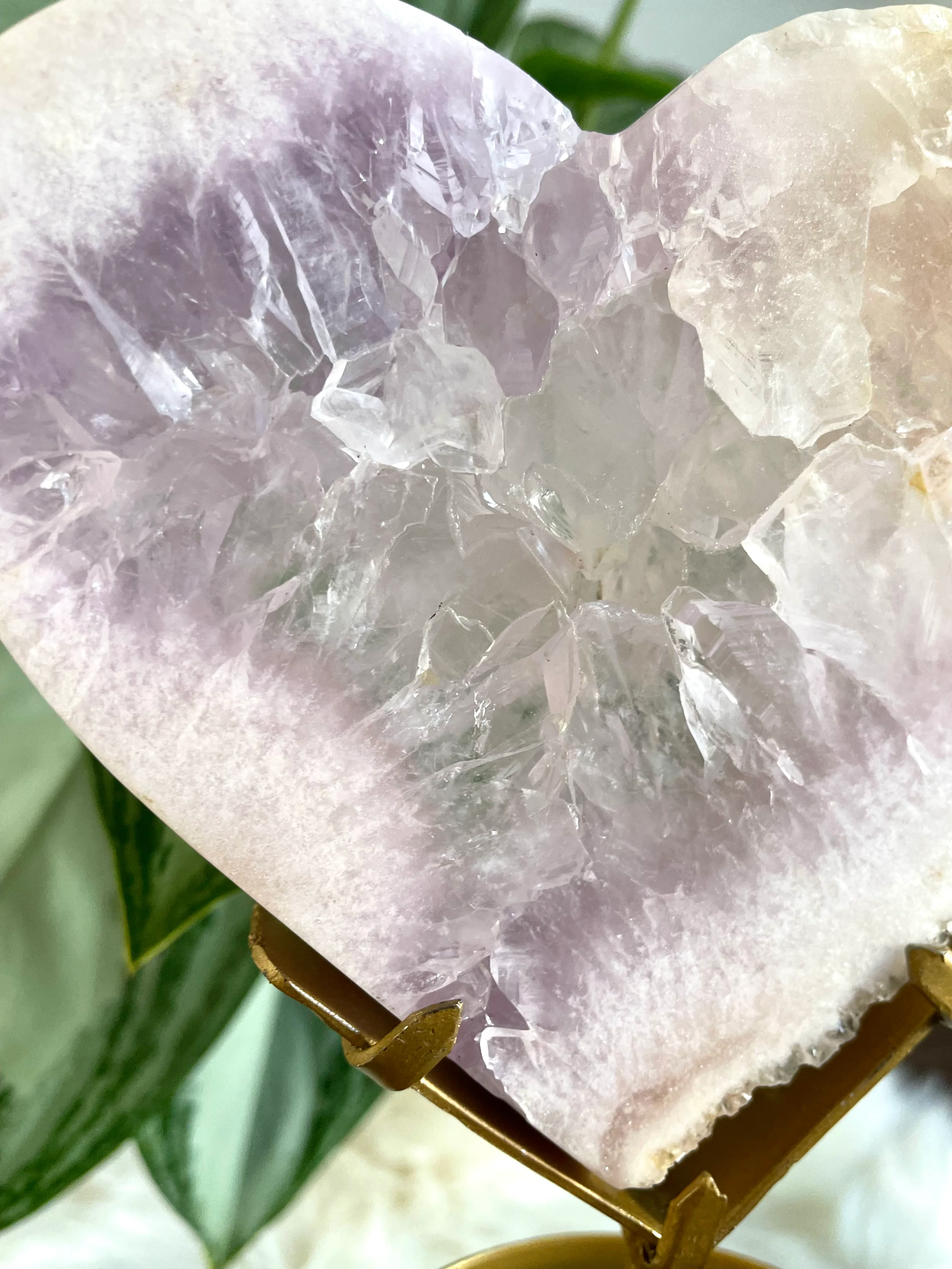 Amethyst Heart on Golden Stand | 613g