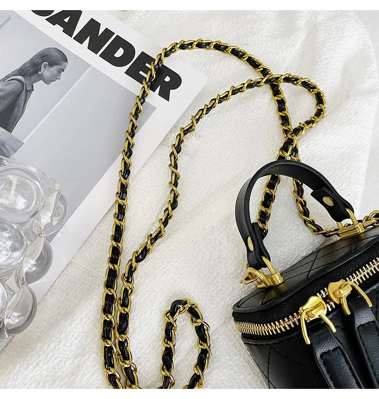 Small Shoulder Bucket Mini Bag Crossbody with Metal Chain �C Trendy and Versatile Handbag