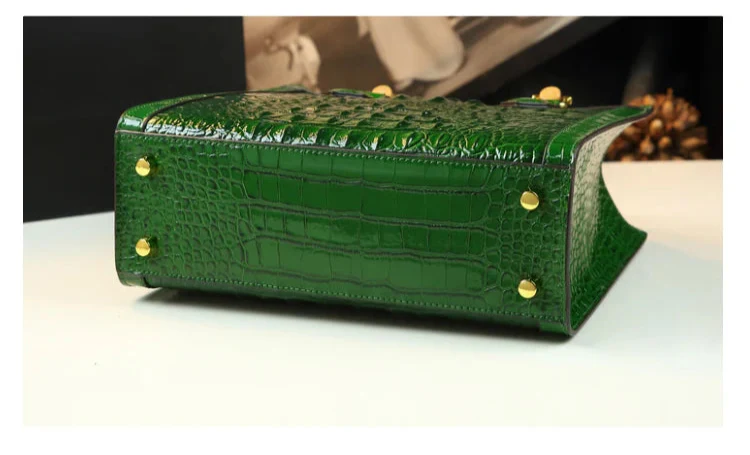 Crocodile Pattern Genuine Leather Structured Bag with Bamboo Handles