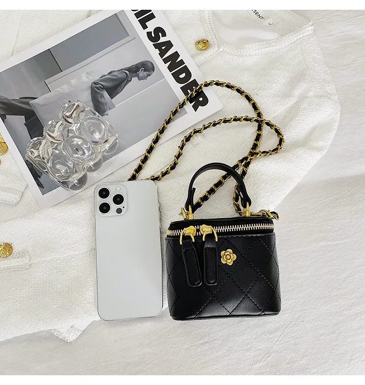 Small Shoulder Bucket Mini Bag Crossbody with Metal Chain �C Trendy and Versatile Handbag