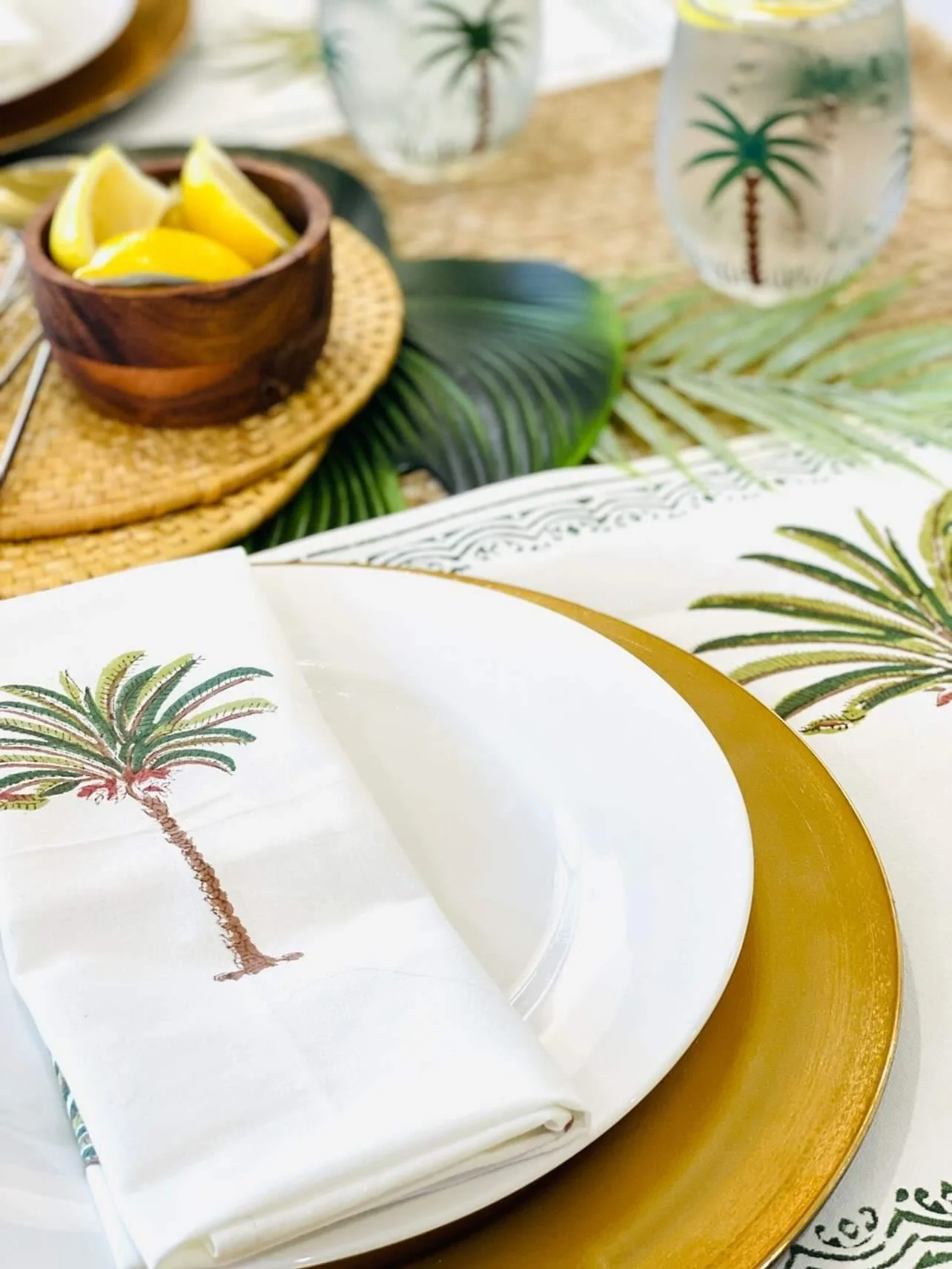 Green Palms Napkins - set of 4