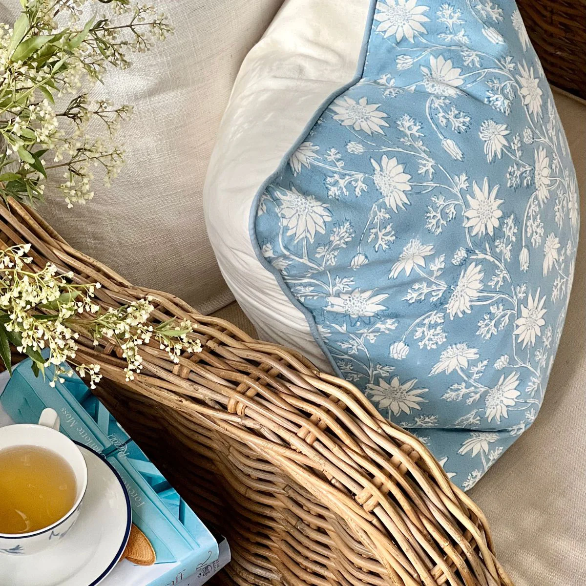 Flannel flower cushion cover 50 x 50 cm- sky blue ©