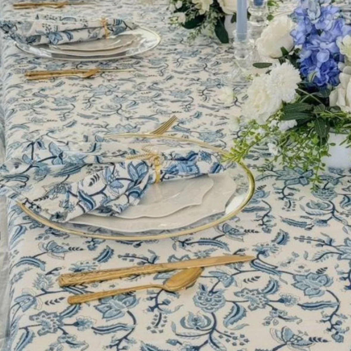 Blue Chintz napkins- set of 4 ©