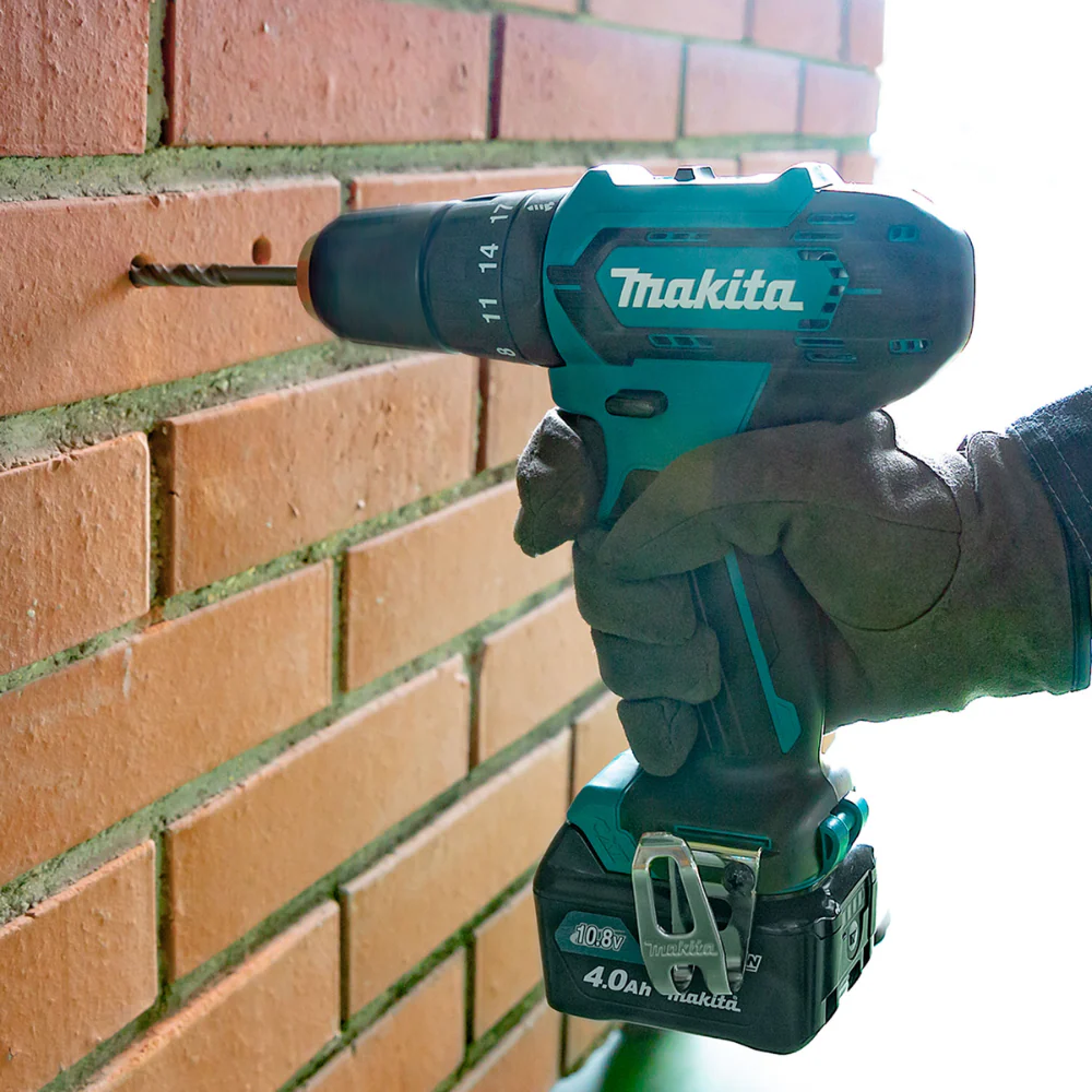 KIT Taladro Percutor/Atornillador de Impacto Makita CLX228