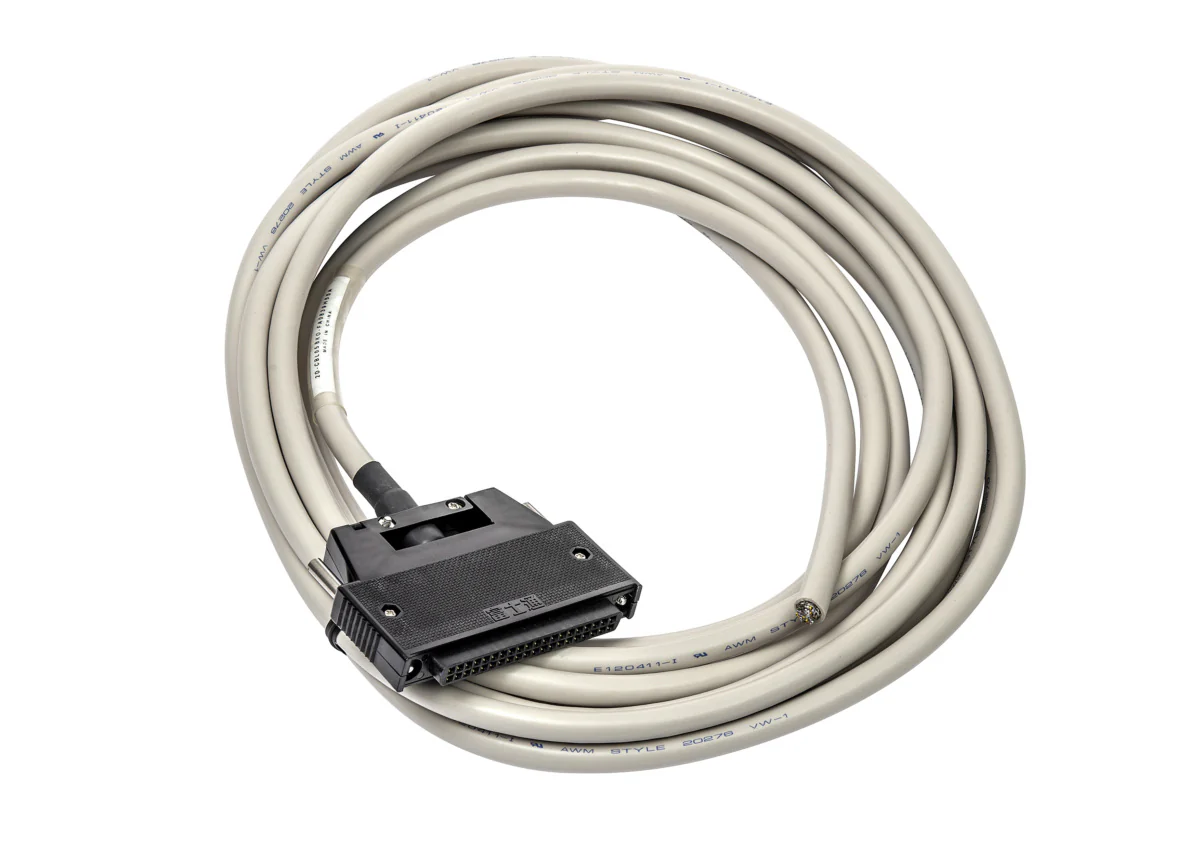Cable de conexion c con enchufe, 5m de largo Mitsubishi 2D-CBL05