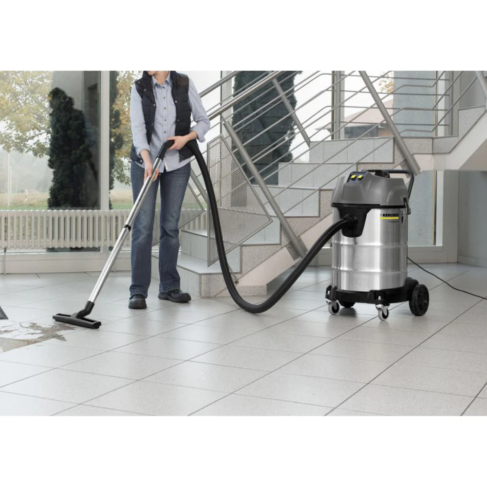Aspiradora para s��lidos y l��quidos Karcher NT 70/2 Me Classic