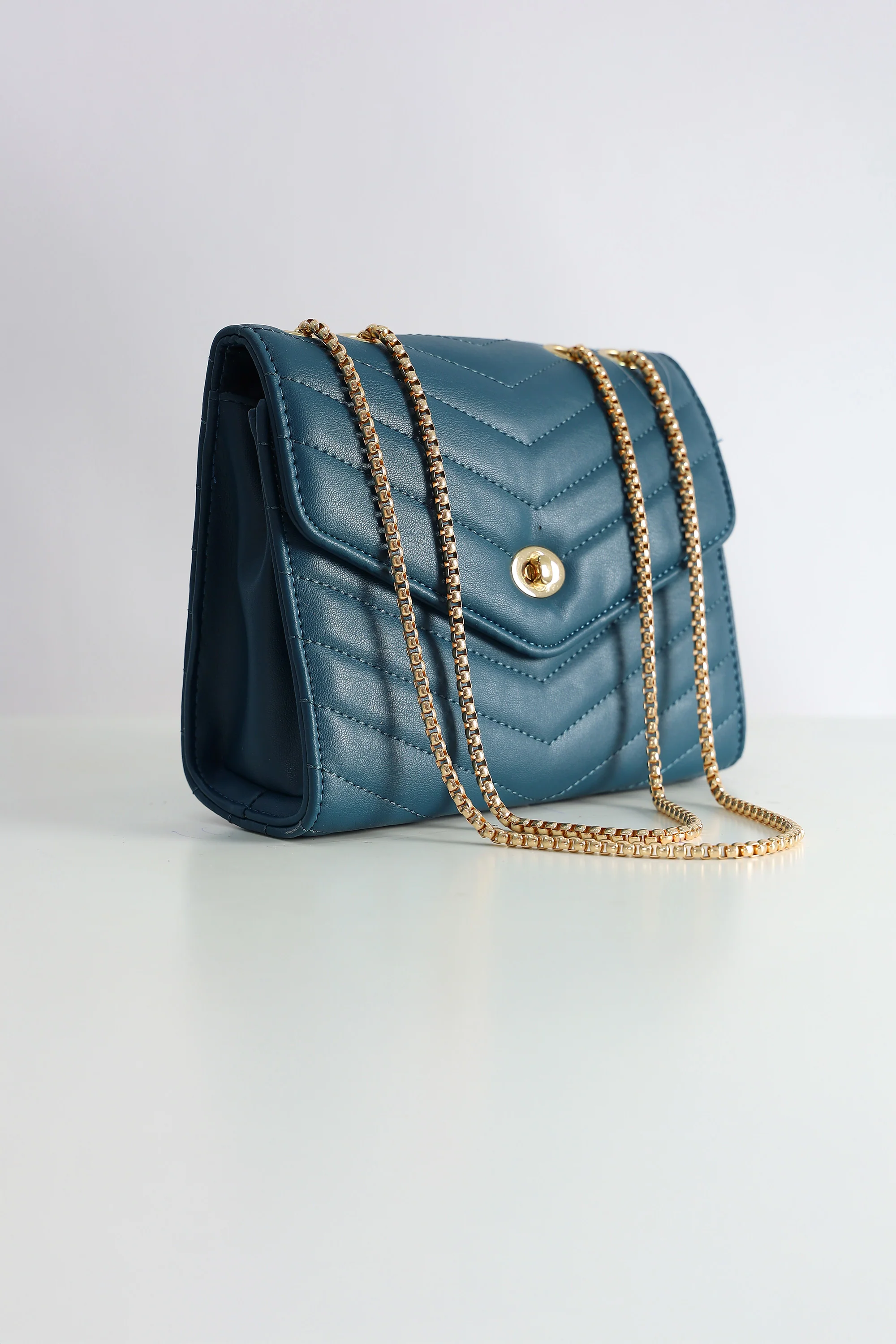 Elegant Striped Details Hand Bag with Golden Chain