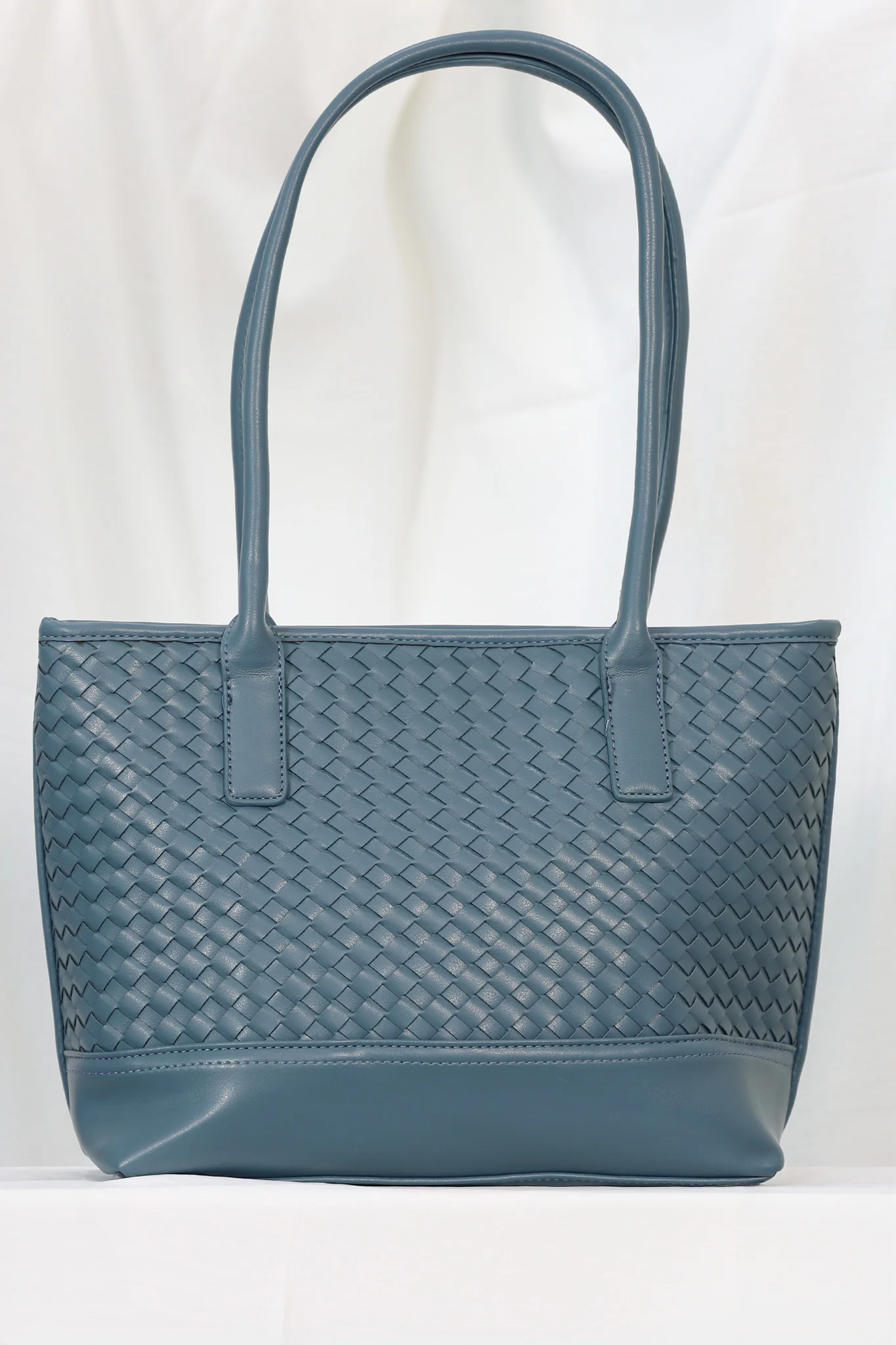 Ribbed Leather Hand Bag