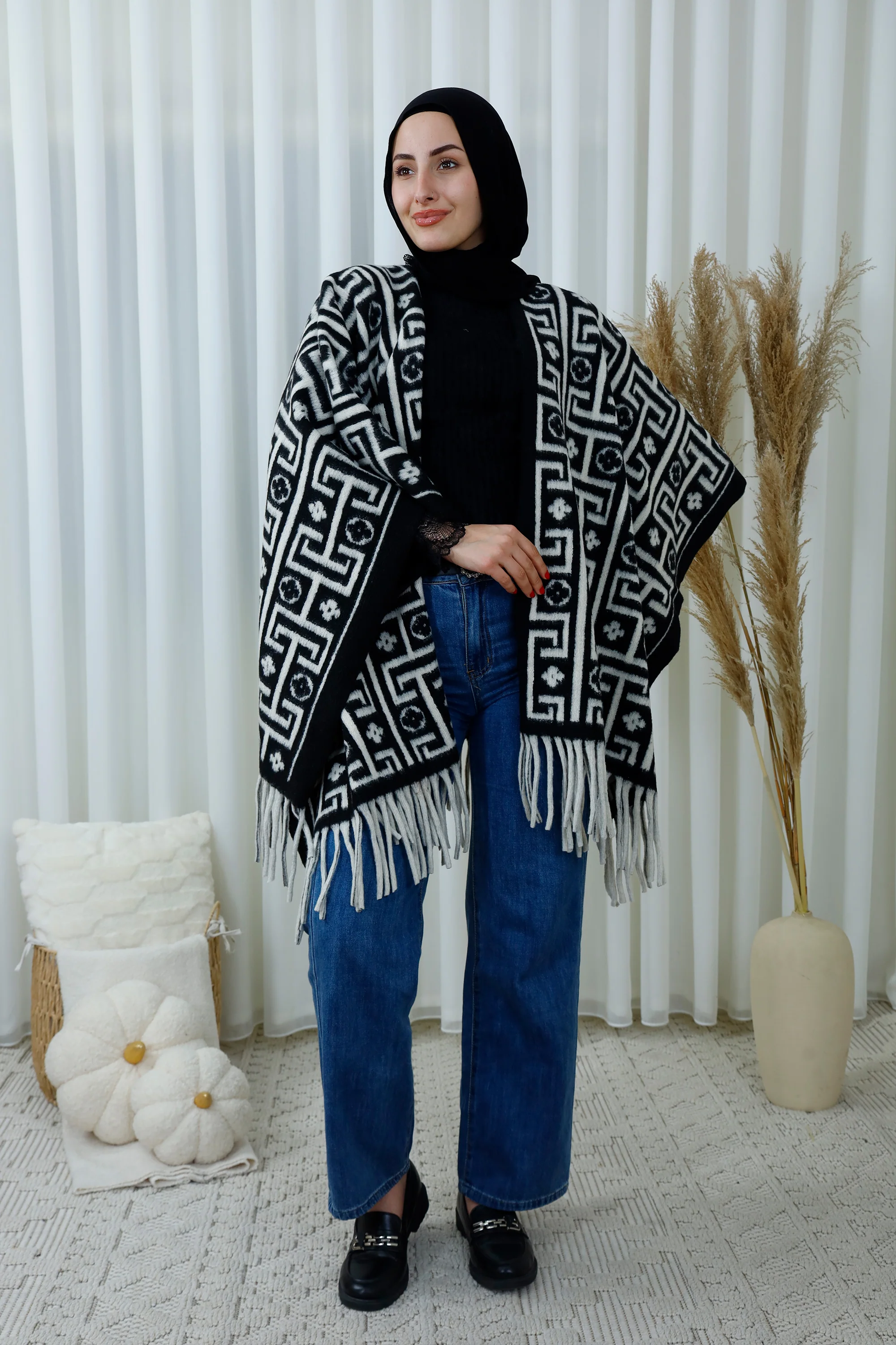 Geometric Pattern Winter Scarf