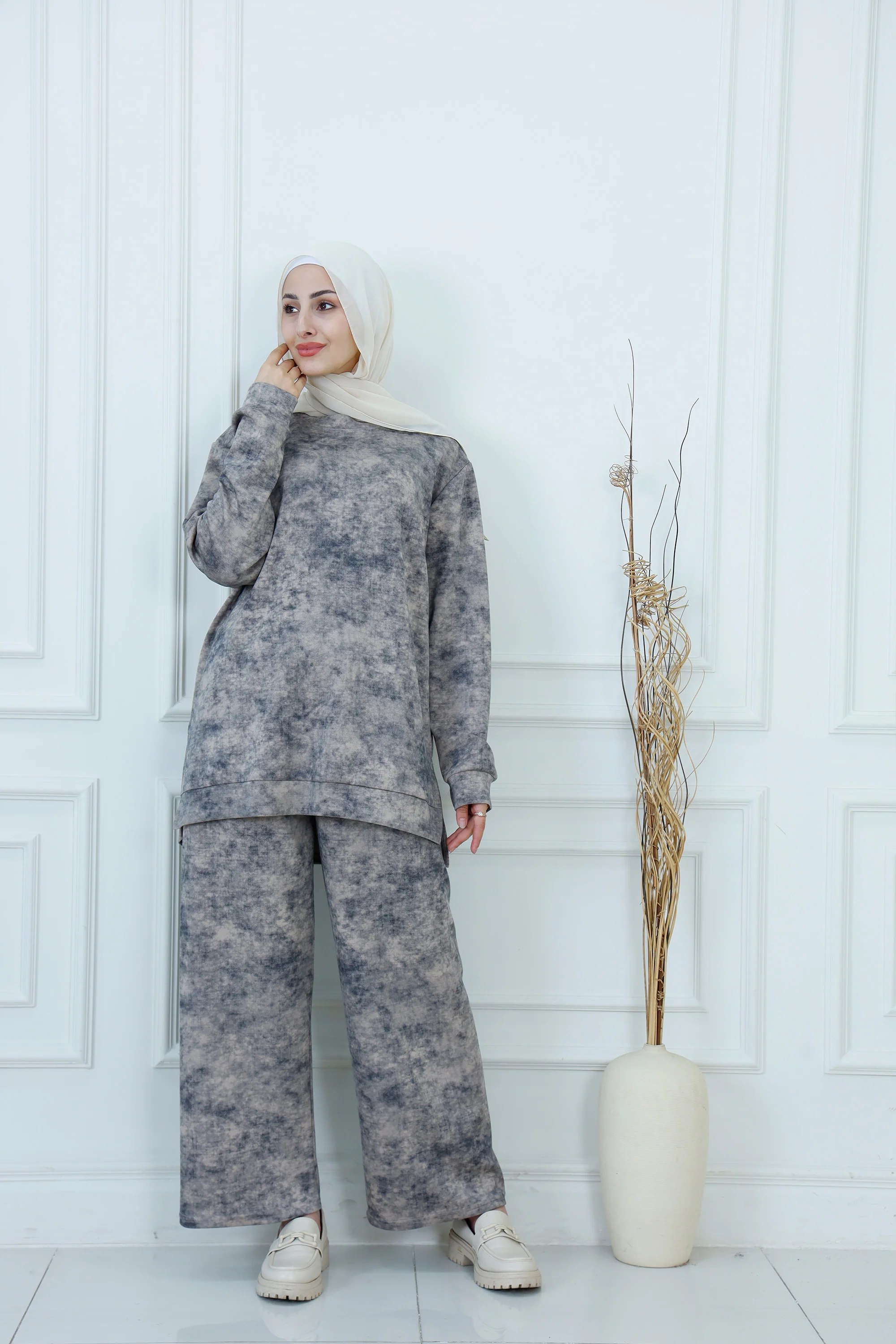 Chic Two-Piece Modest Ensemble with Distressed Print