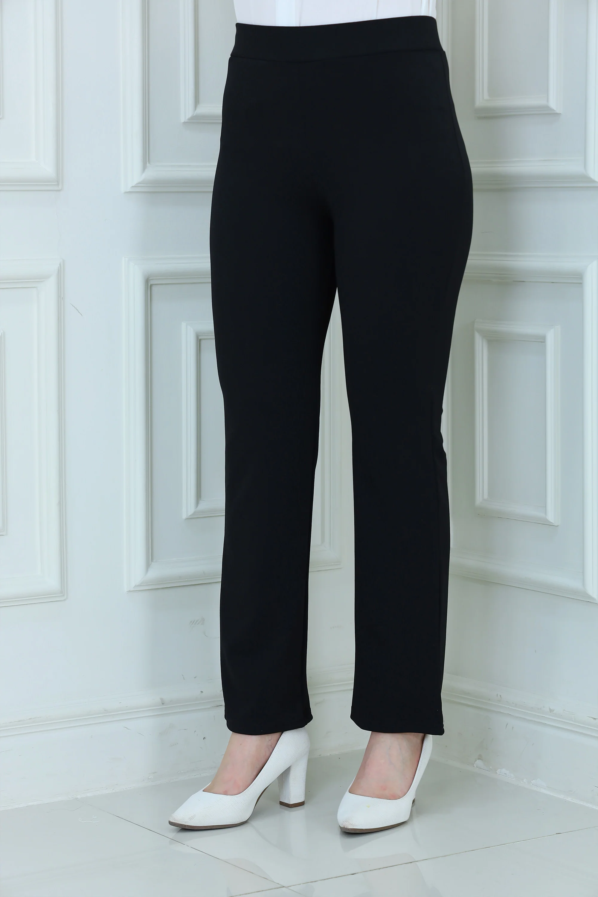 Black High-Waist Slim-Leg Pant