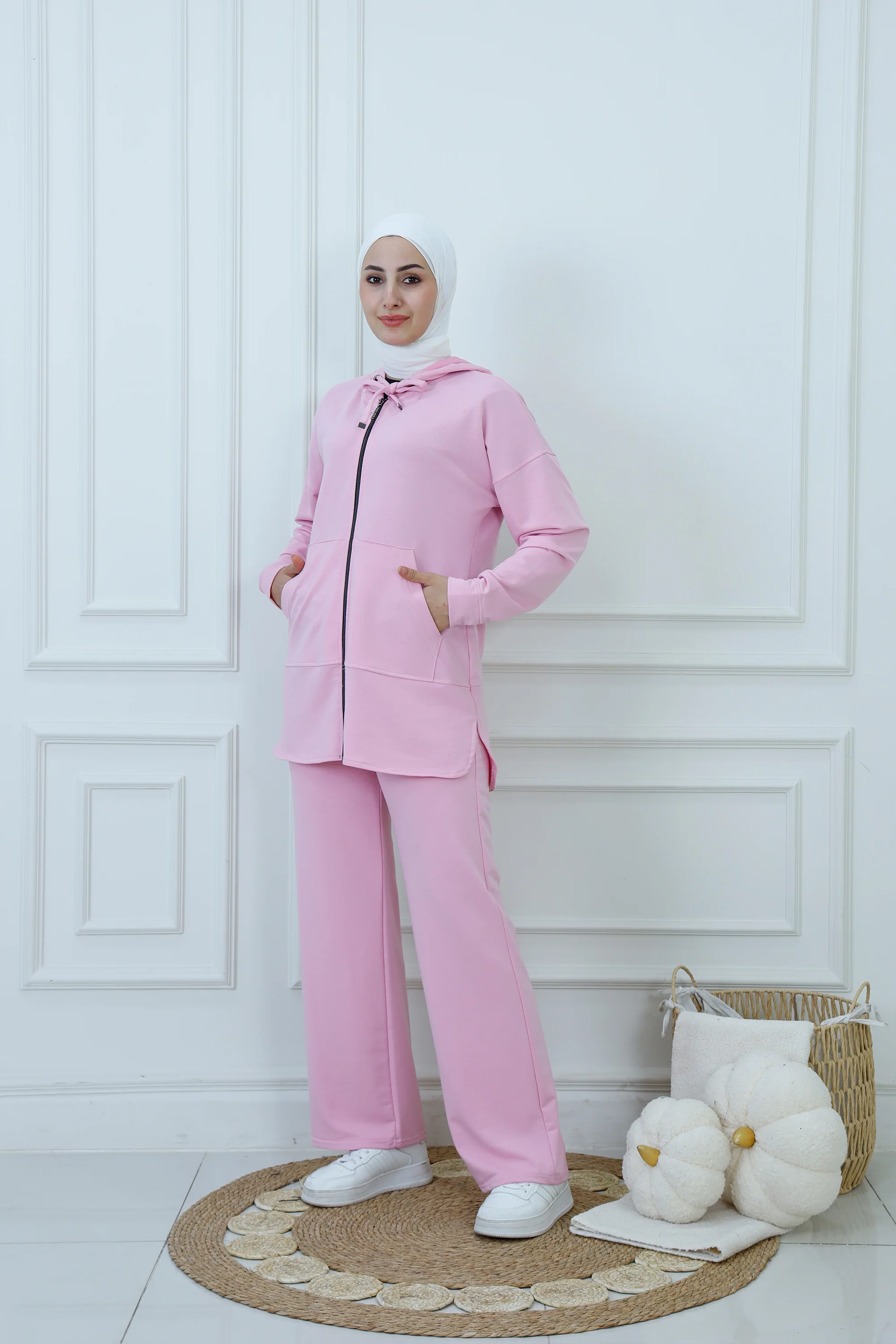 Chic Hooded-Zip-up Ensemble