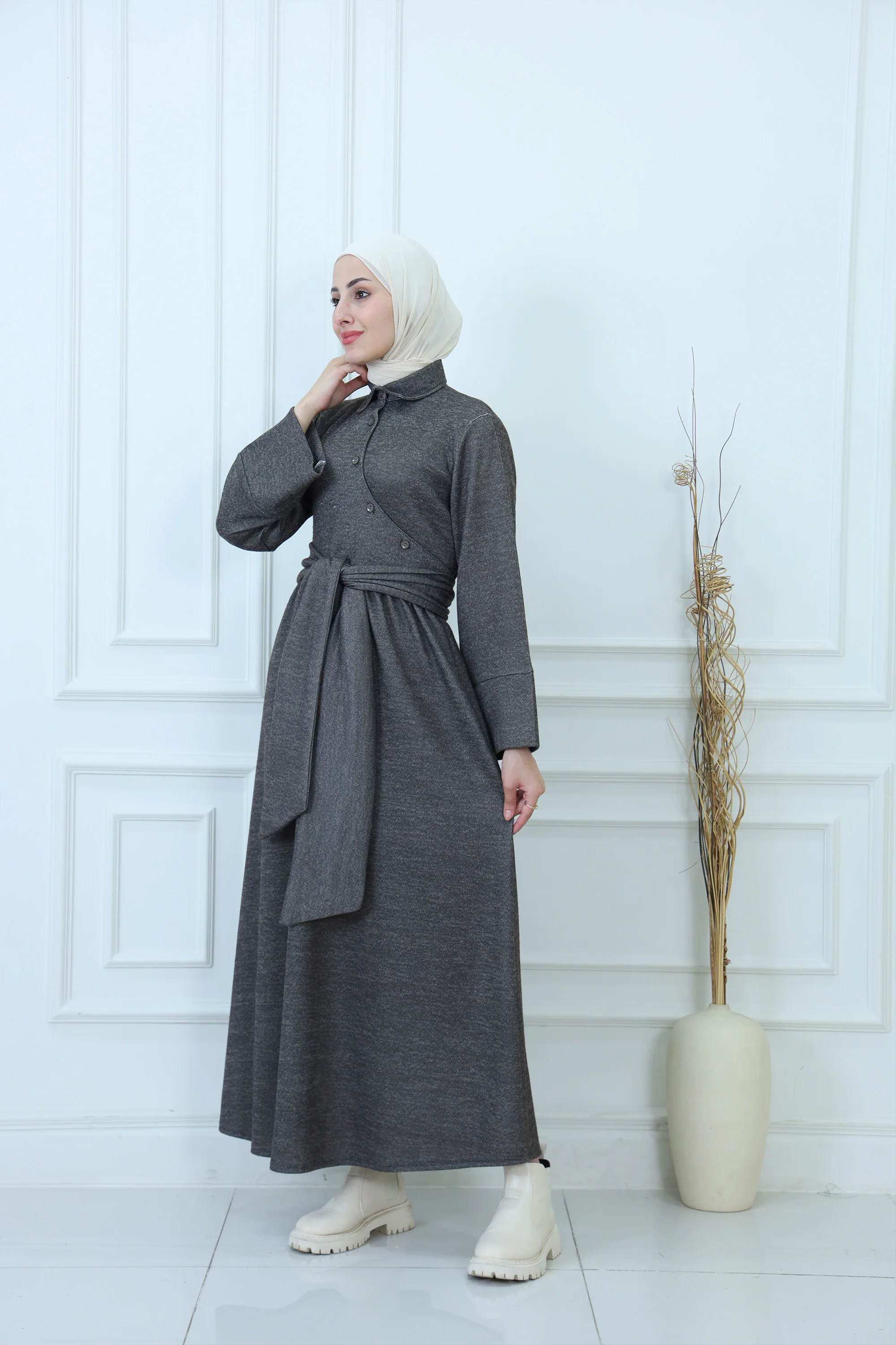 The Elegant Full-Length Tie-Waist Dress