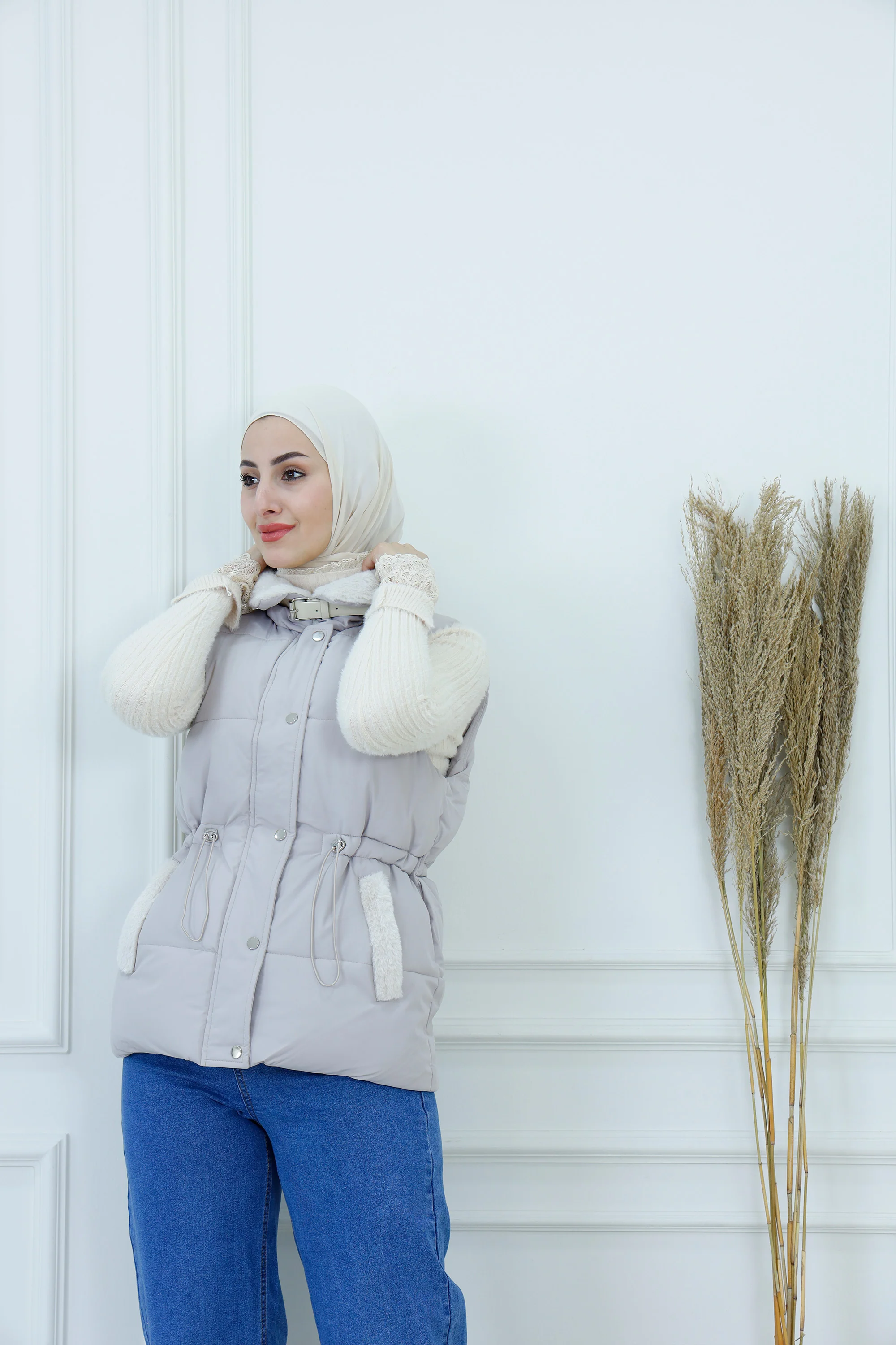 Quilted Puffer Vest with Fur Details