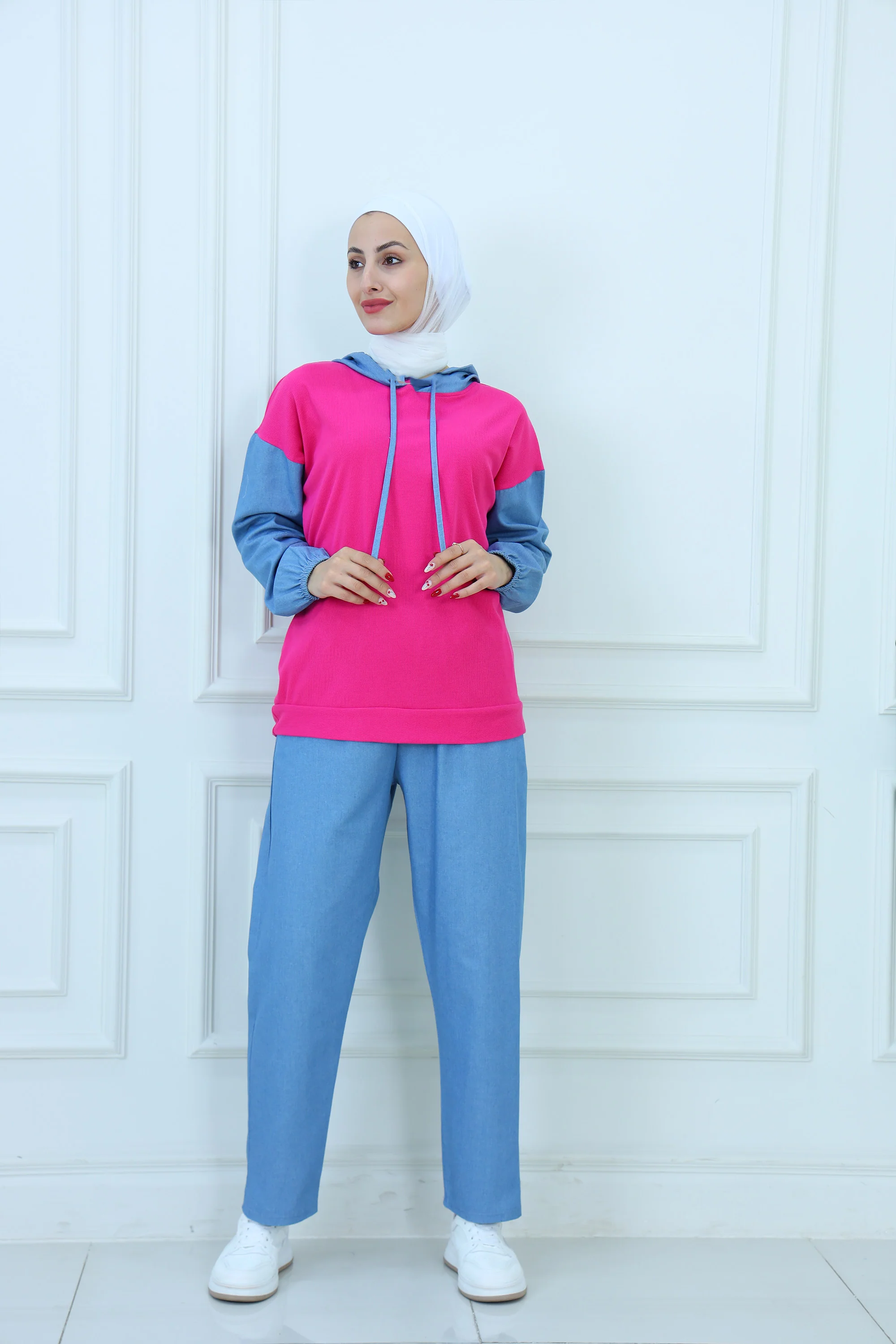 Jeans-Details Tracksuit Set with Hat