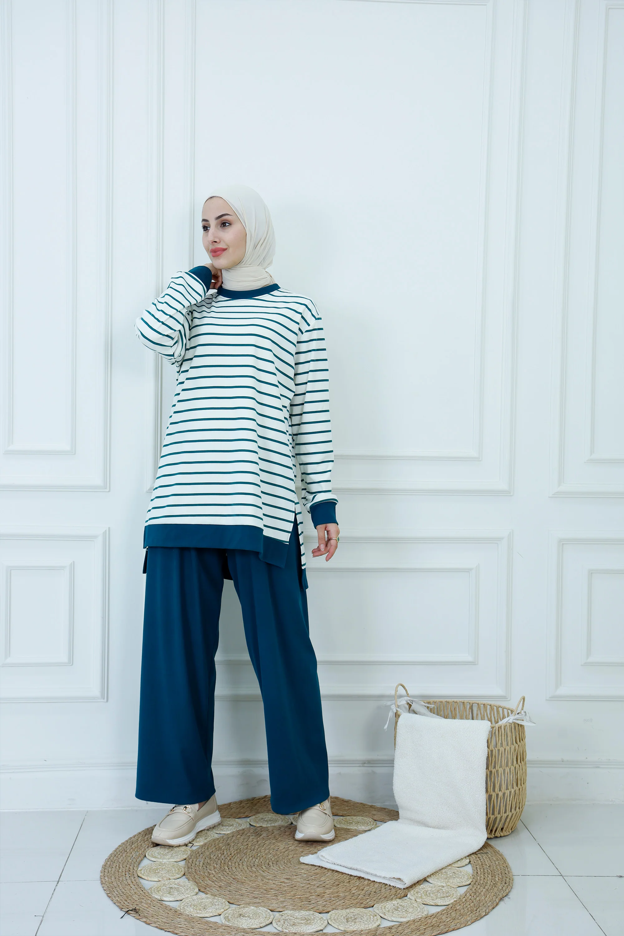 Effortless Two-Piece Striped tracksuit