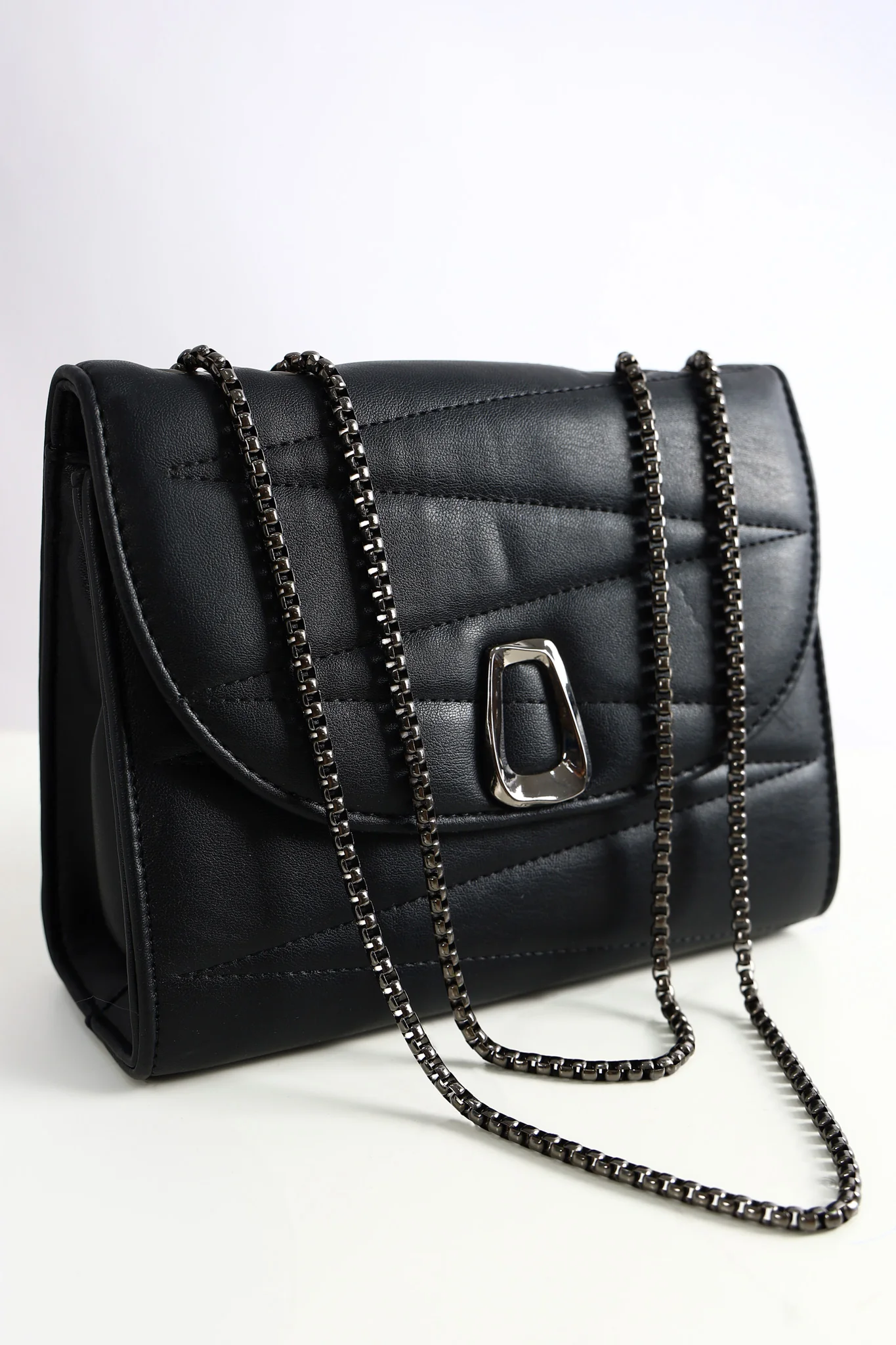 Chain Leather Chic Hand Bag