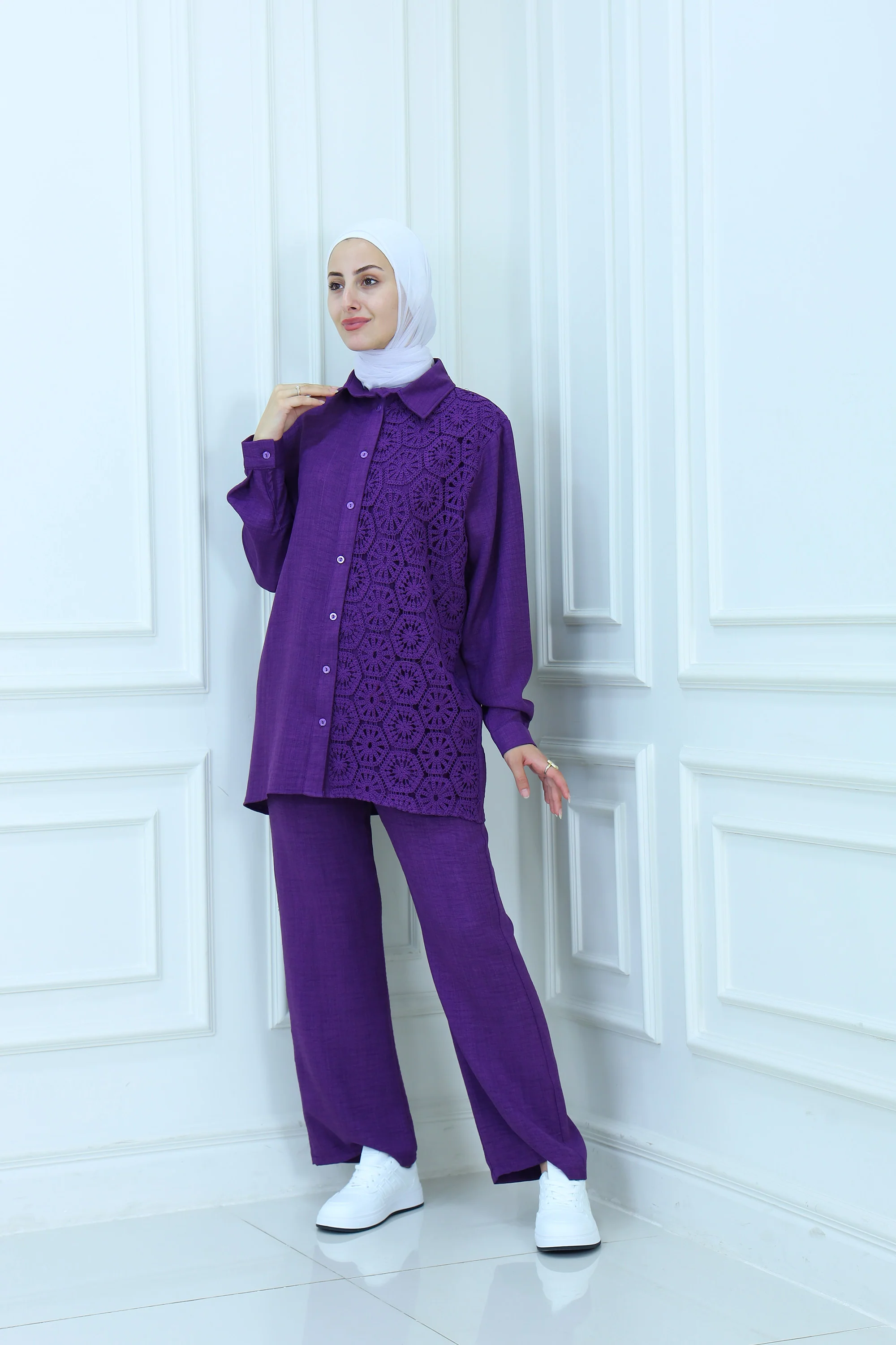 Two-Piece Set  with Cochet Details