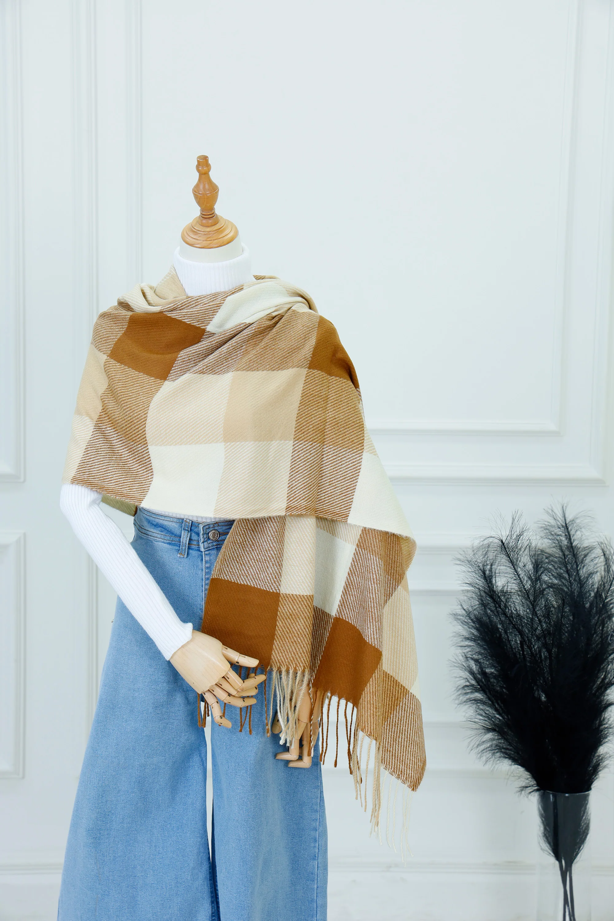 Plaid Knit Shoulder Scarf (4)