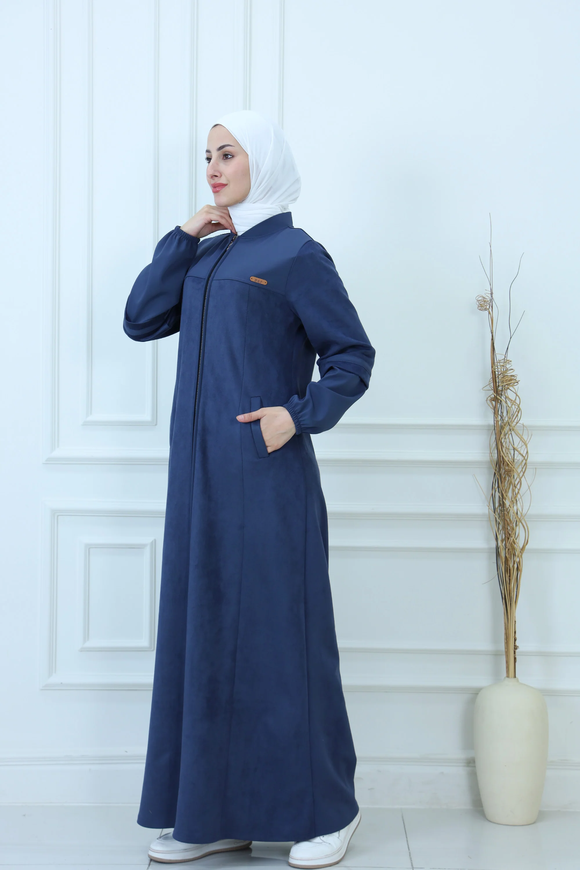 Chic Two-Tone Zip-Front Modest Dress