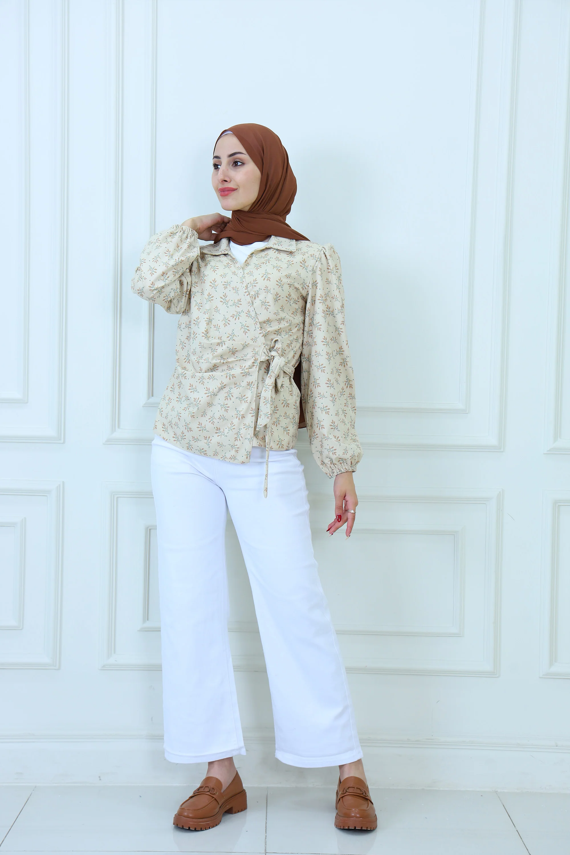 Chic Floral Print Wrap Blouse with Long Puff Sleeves