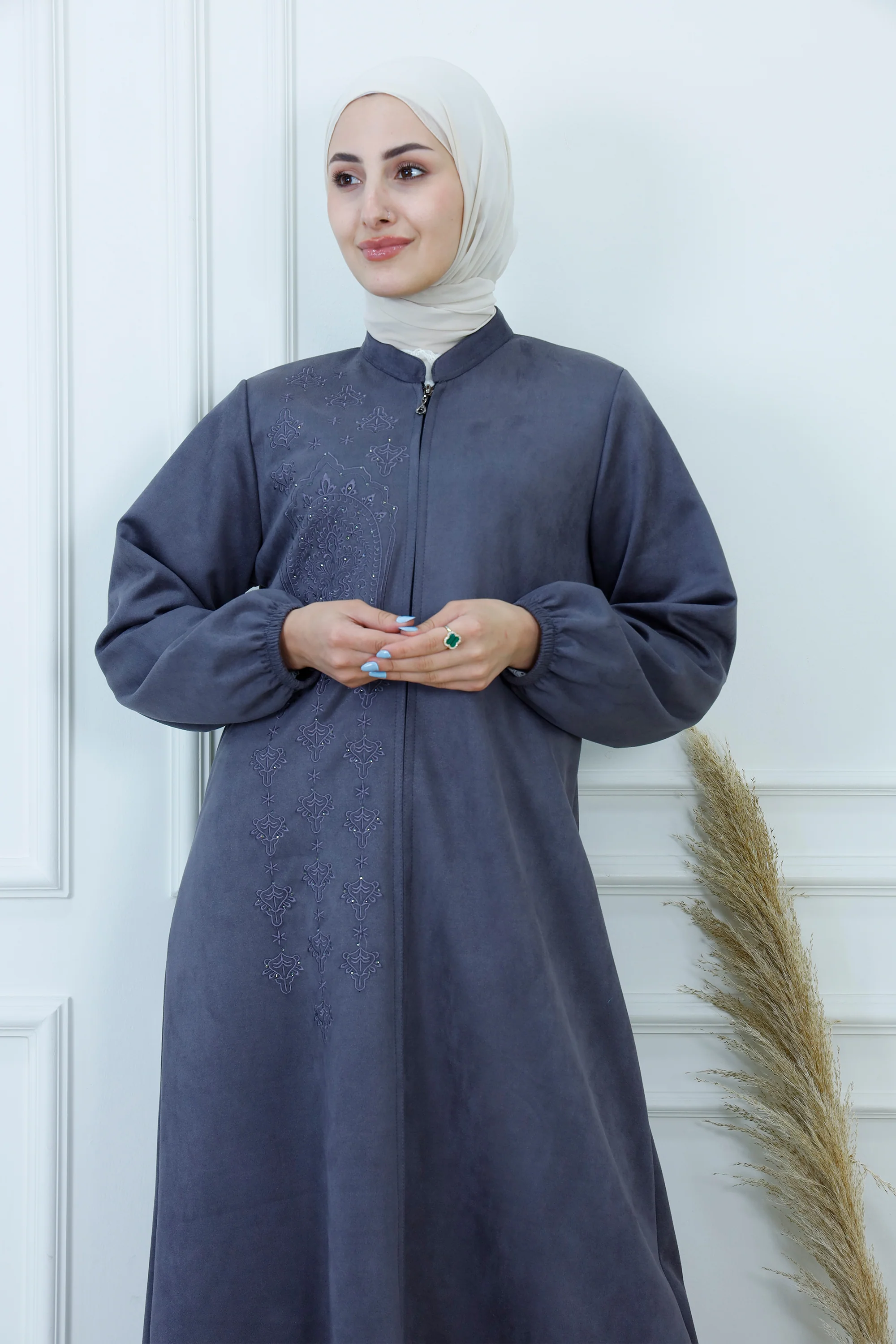 Embroidered Zip-Front Abaya