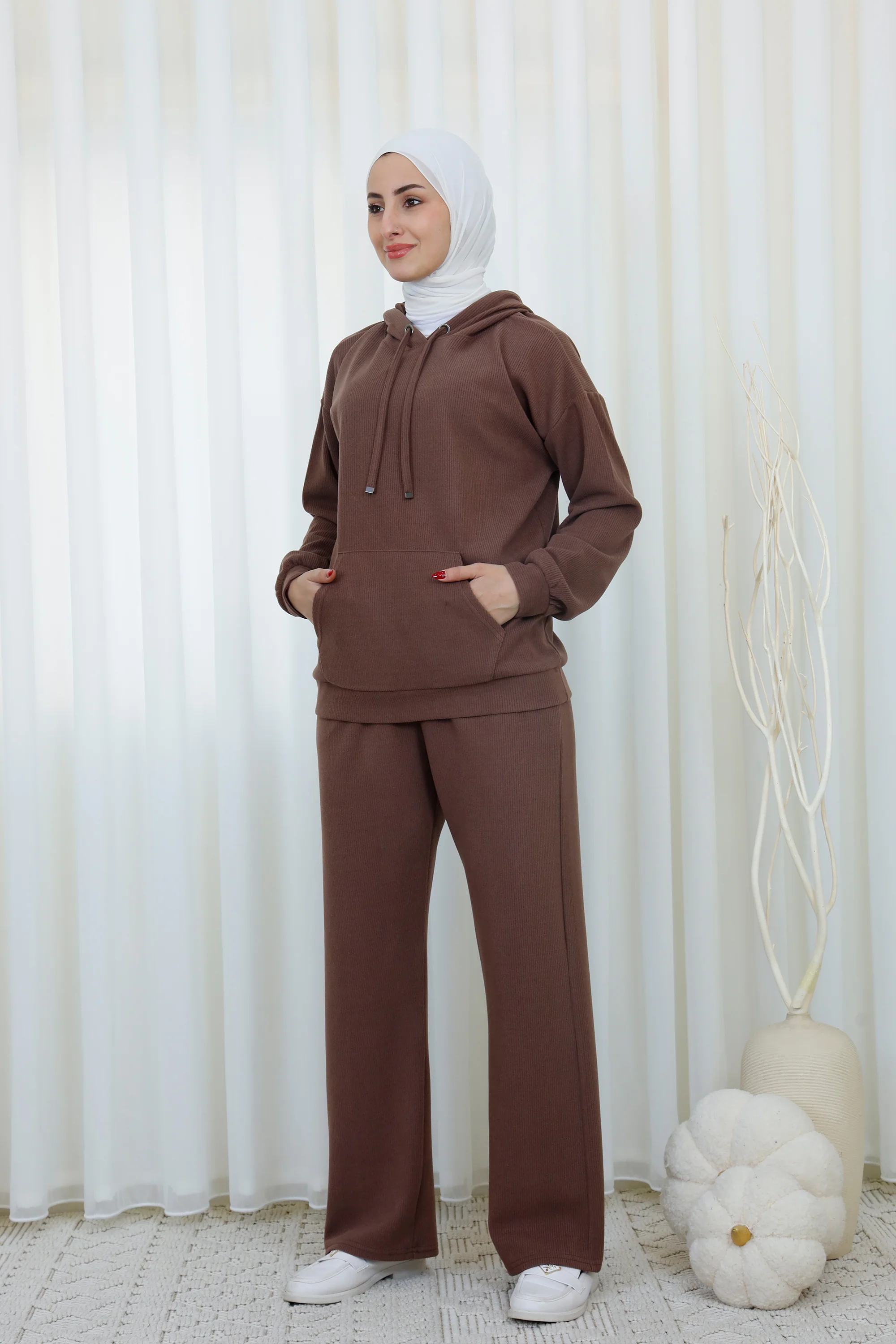 Modest Ribbed Tracksuit �C Hoodie & Wide-Leg Pants Set