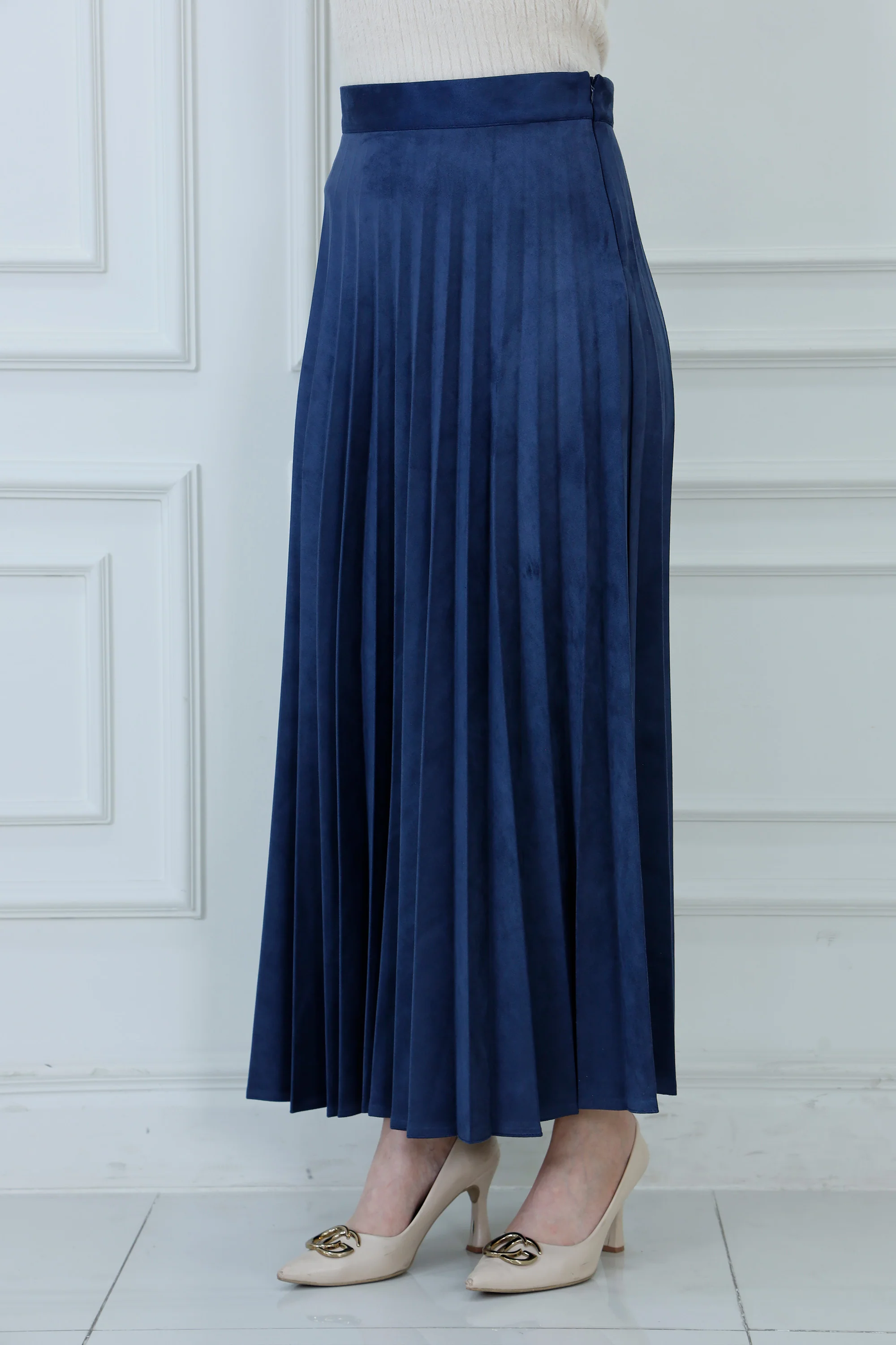 The Luxe Pleat Suede-Feel Maxi Skirt