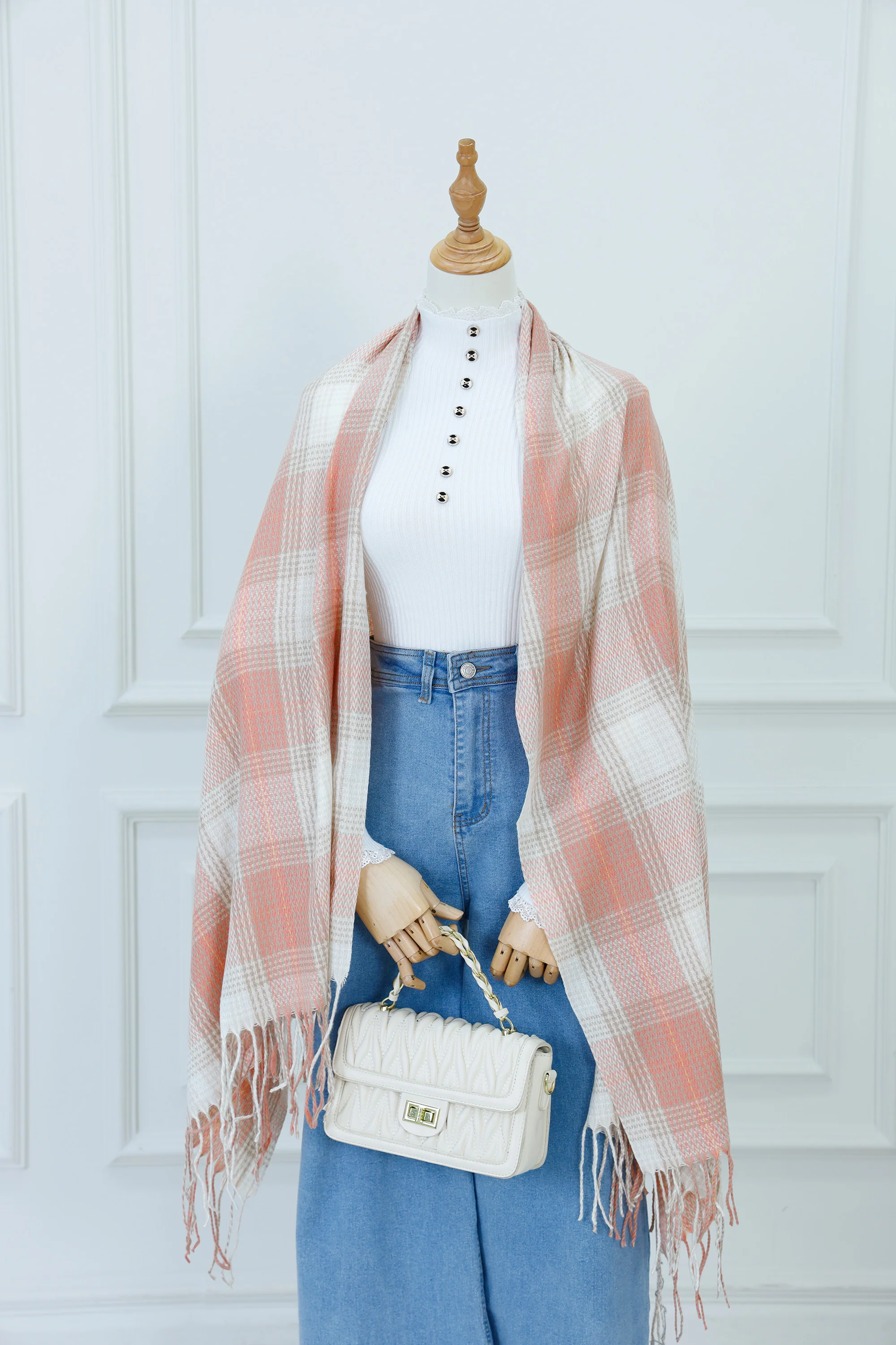 Plaid Knit Shoulder Scarf (5)
