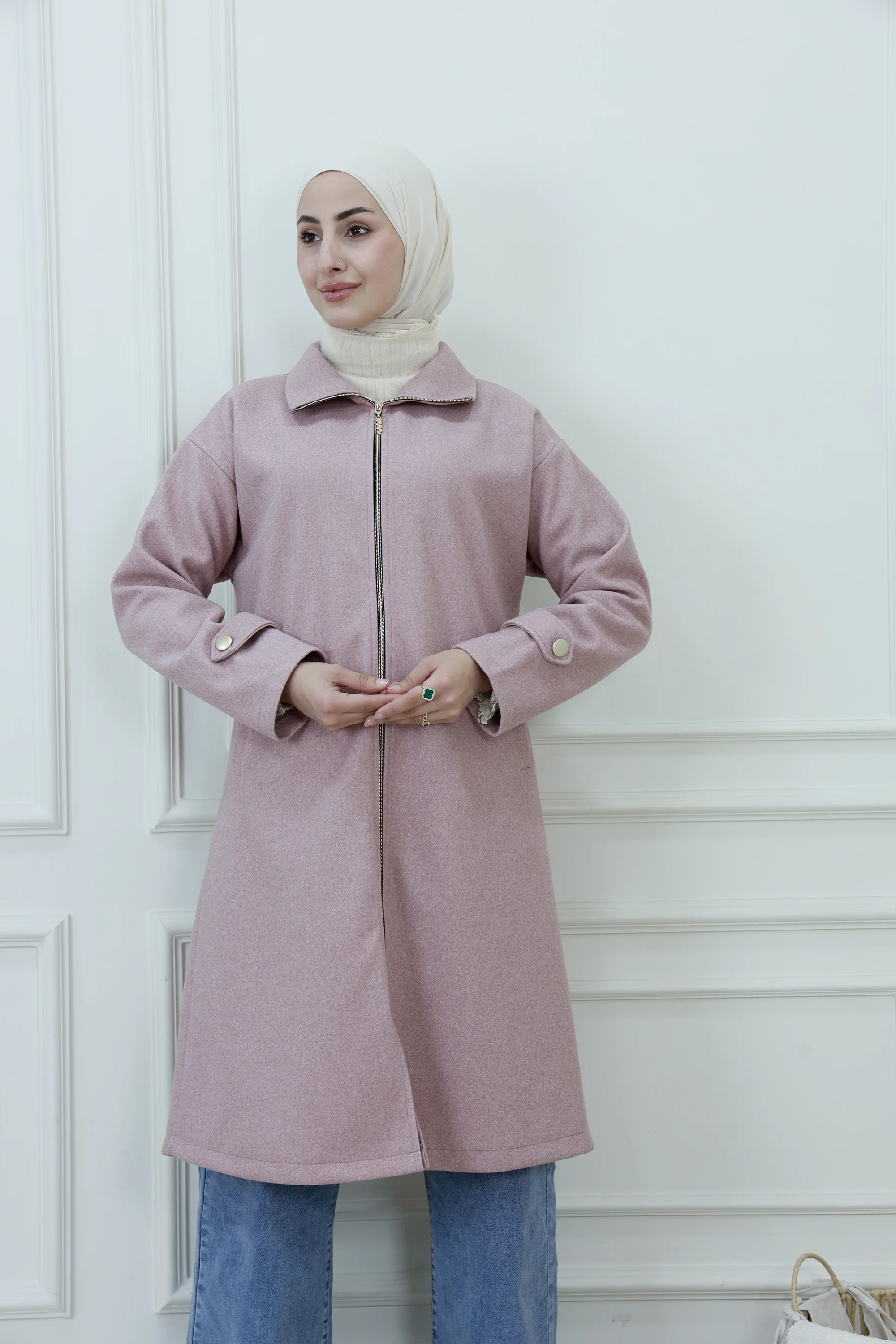 Women��s Zip-Up Shirt Collar Jacket for Everyday Wear