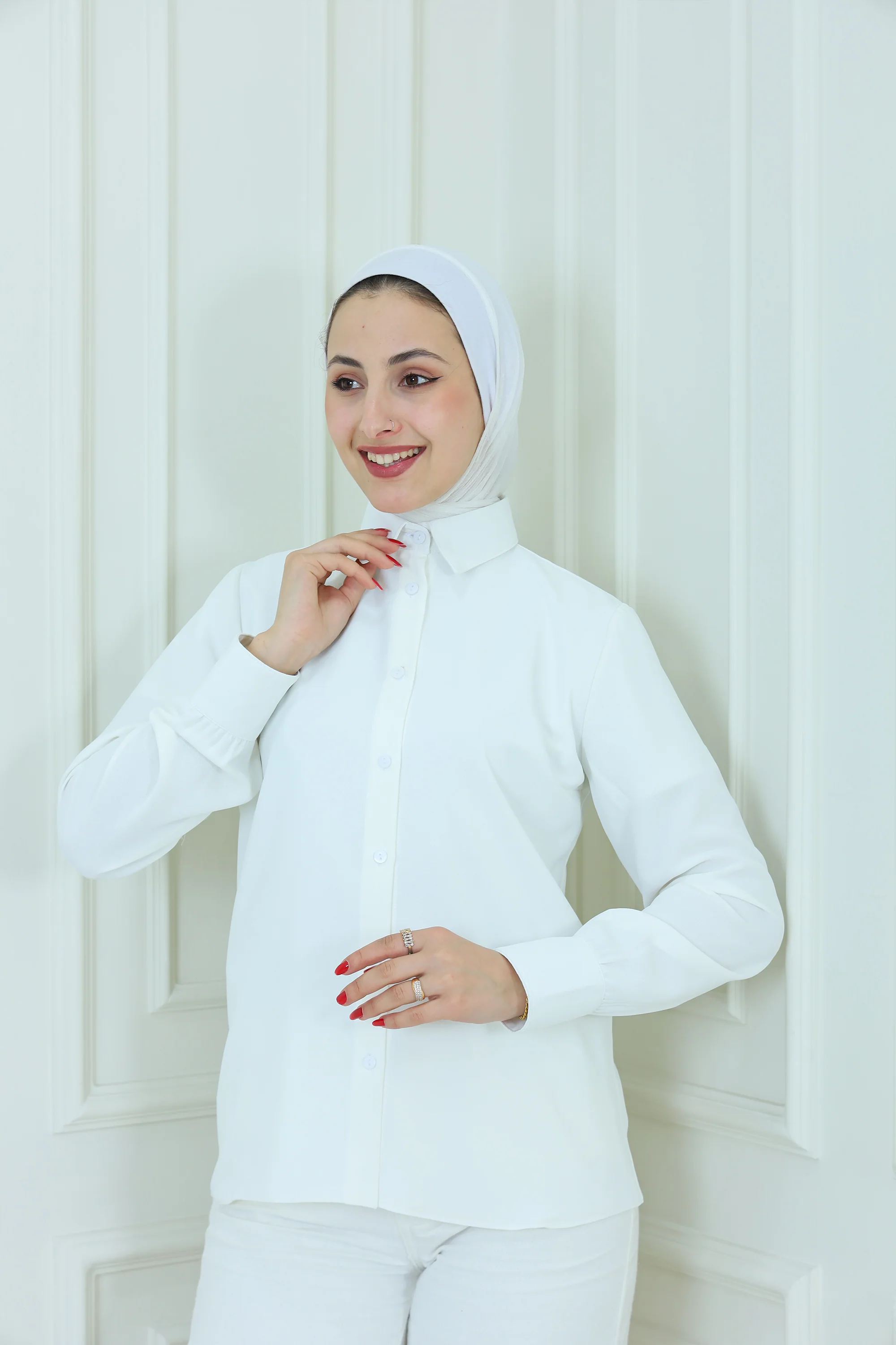 Short Plain White Shirt (717)