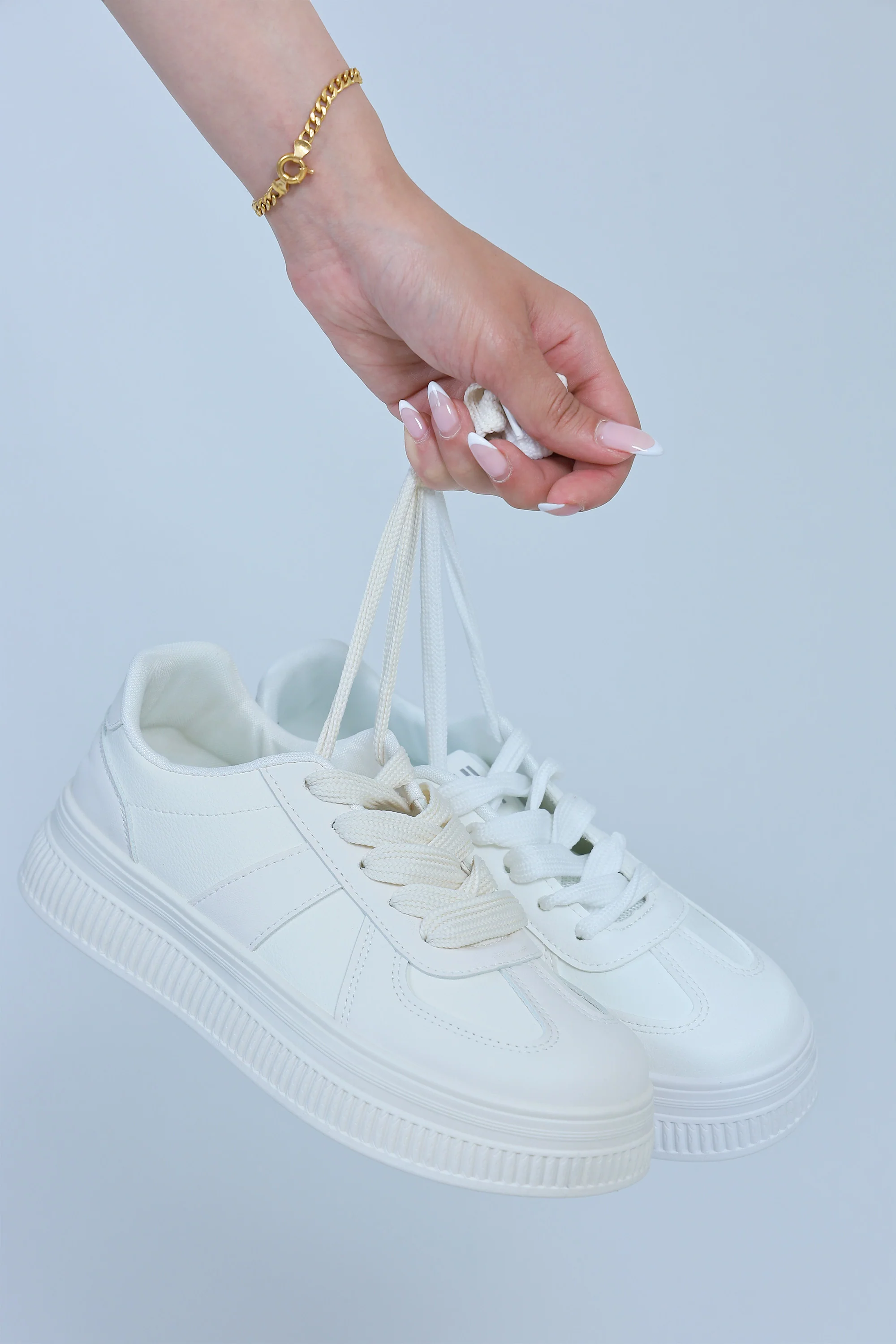 Everyday Classic Sneakers