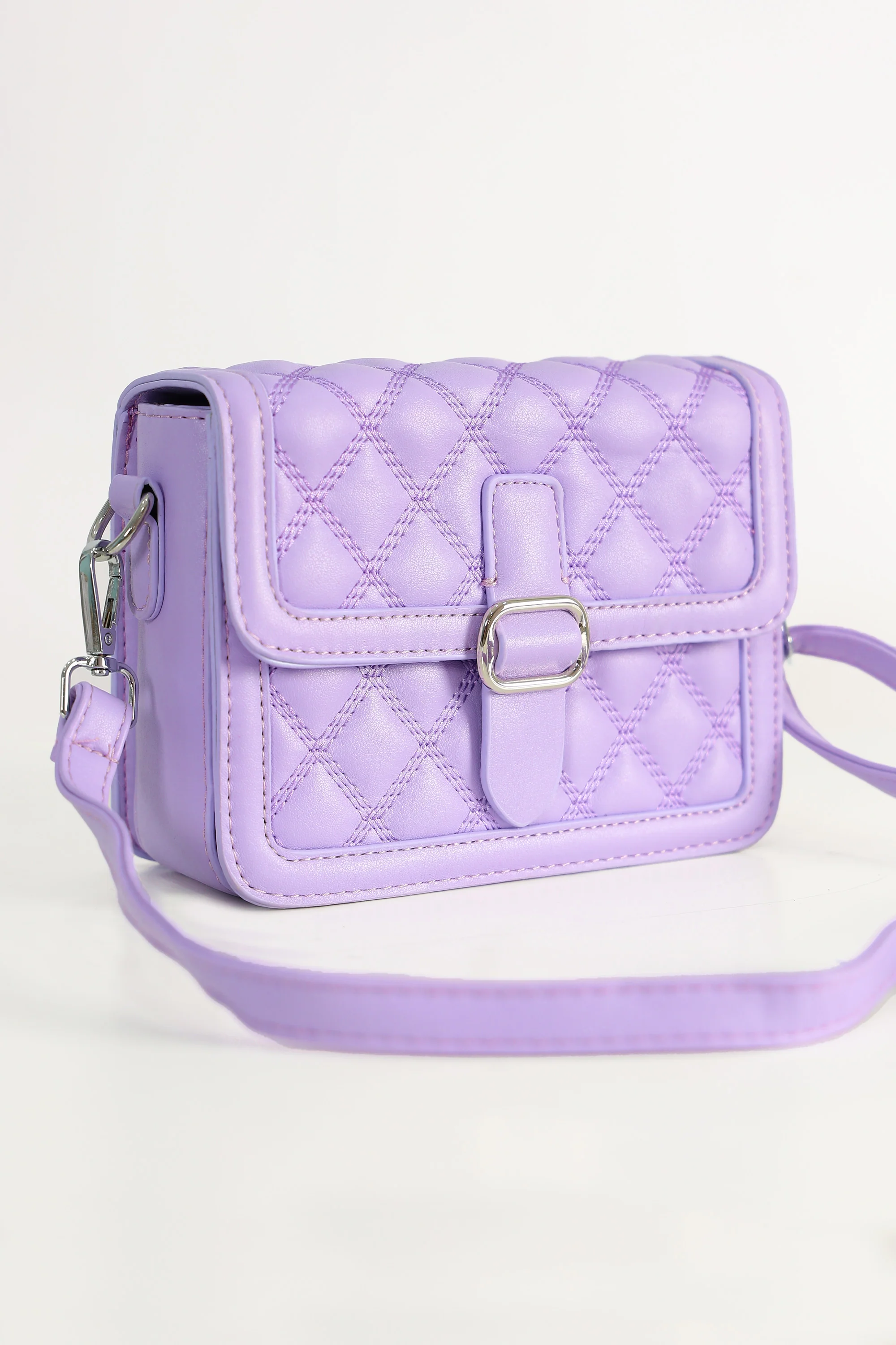 Ribbed Chic Hand Bag