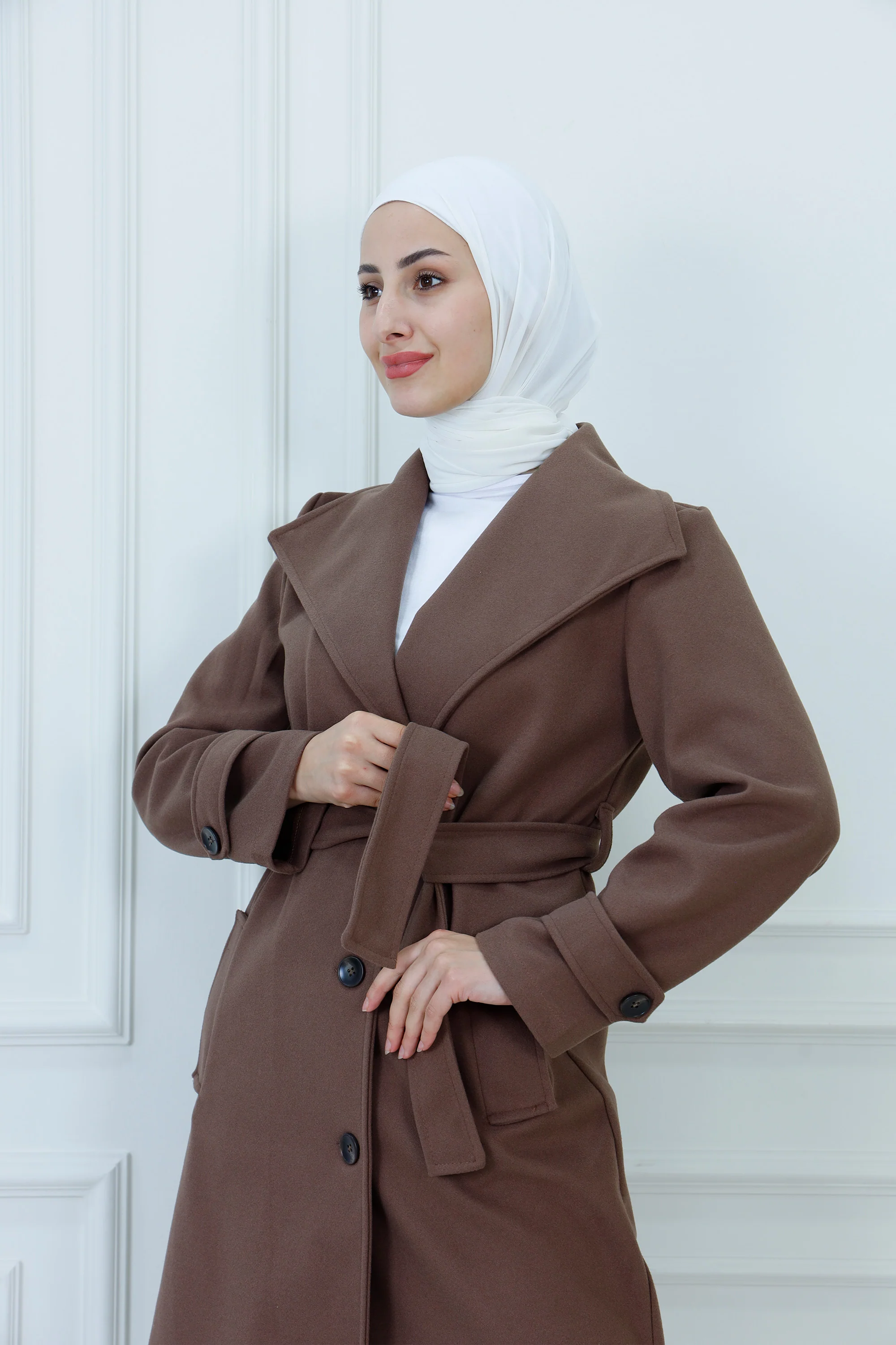 Elegant Broadcloth Overcoat with Belt