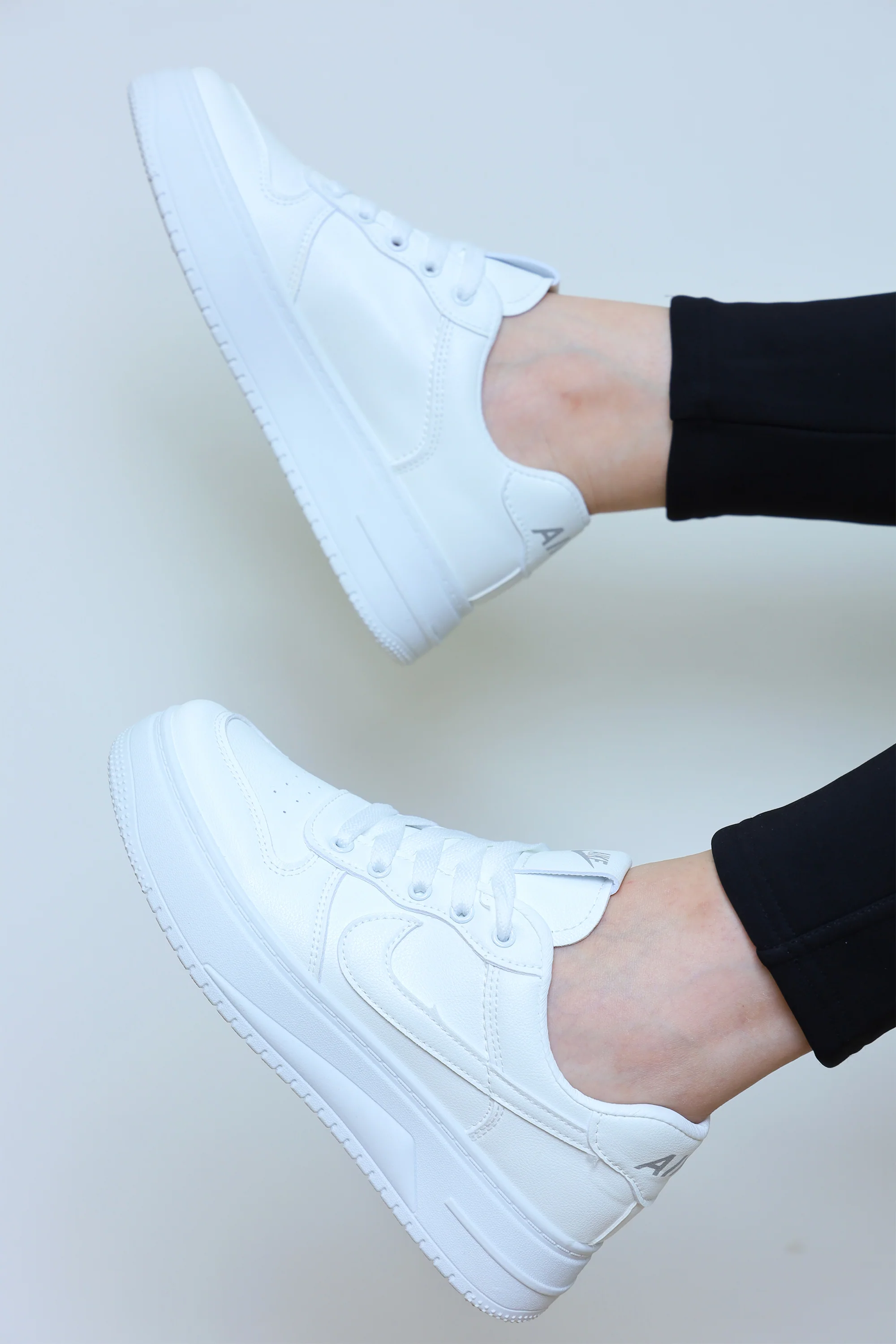 Sport White Shoes