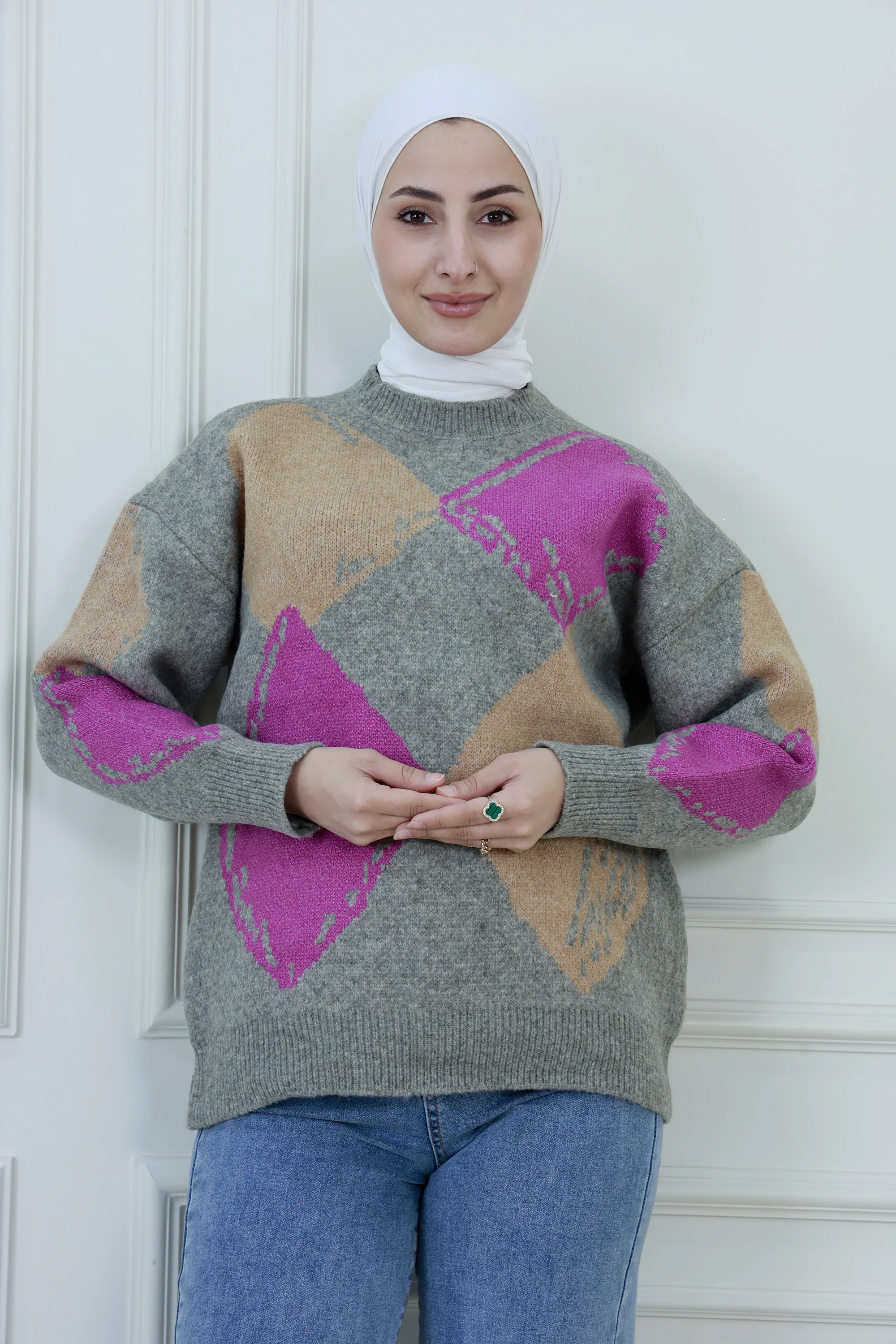 Women��s Argyle Knit Sweater �C Diamond Pattern