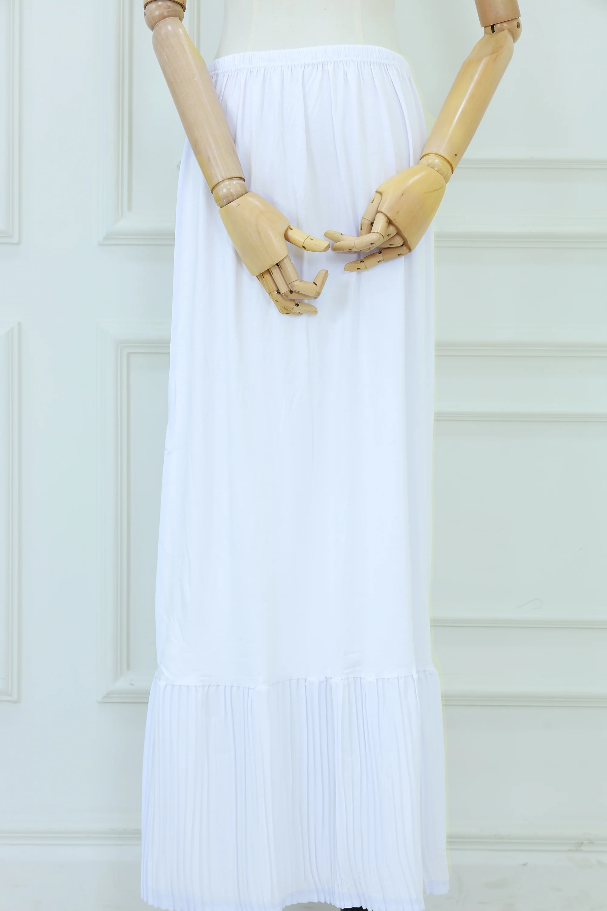 Hijab-Complementing Skirt with Pleats at the Bottom