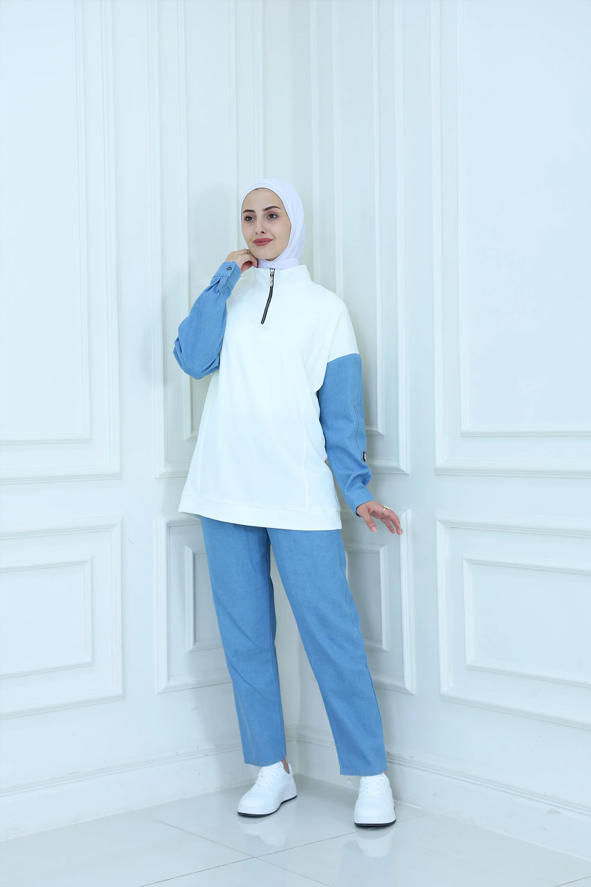 Jeans-Details Tracksuit Set