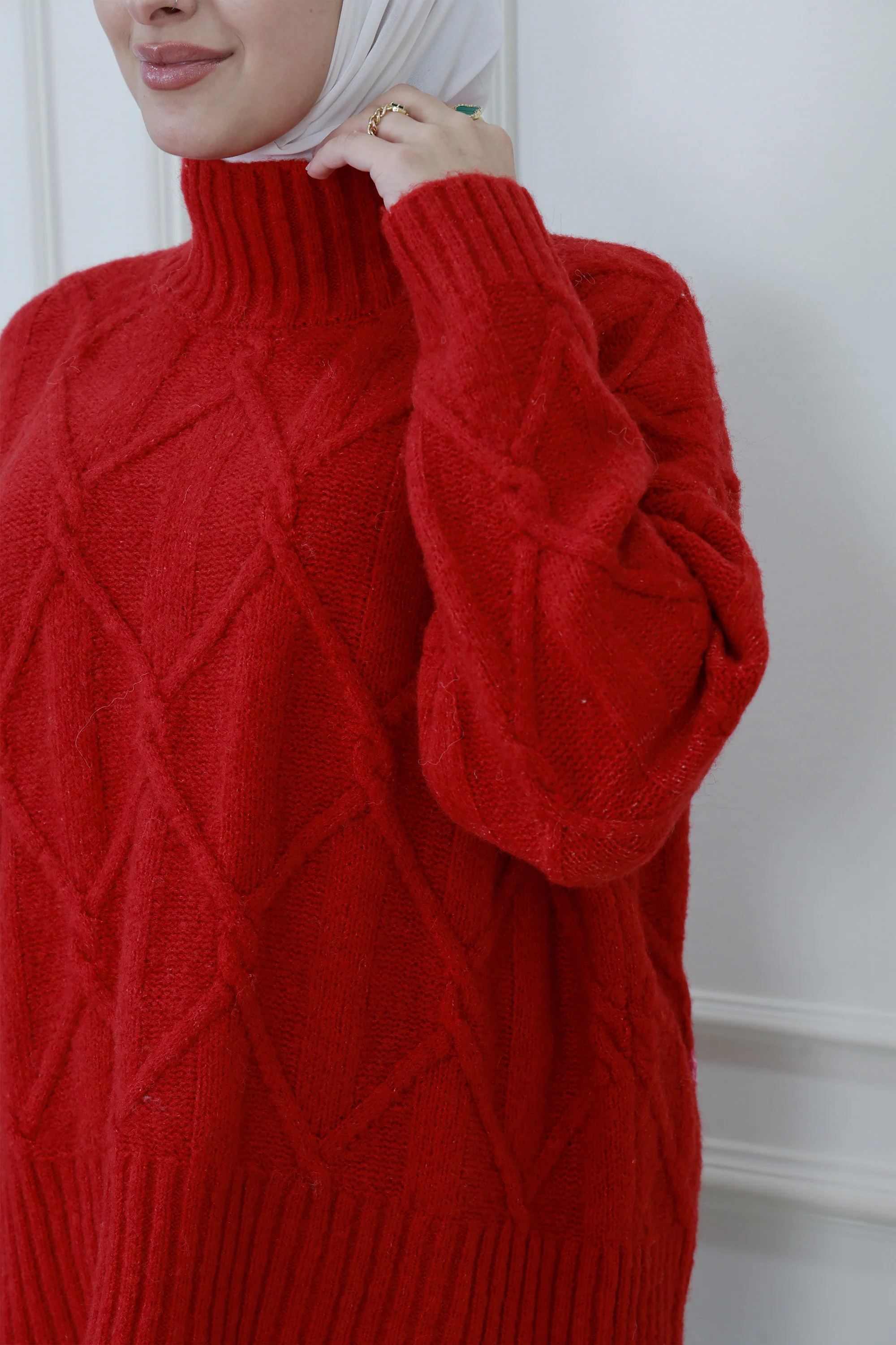 Women��s Textured Knit Sweater �C Turtleneck Style