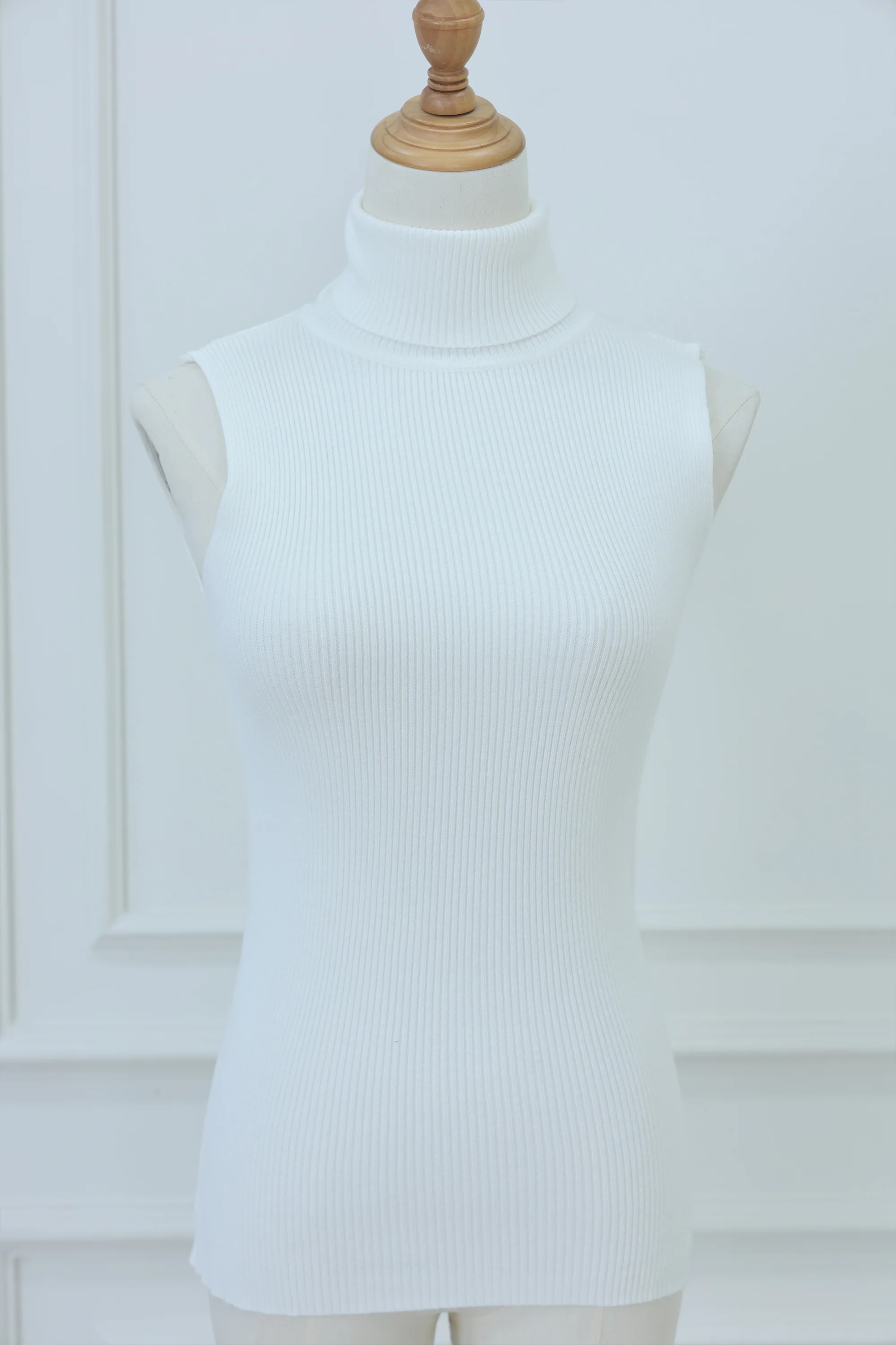 Knitted High-Neck Undershirt