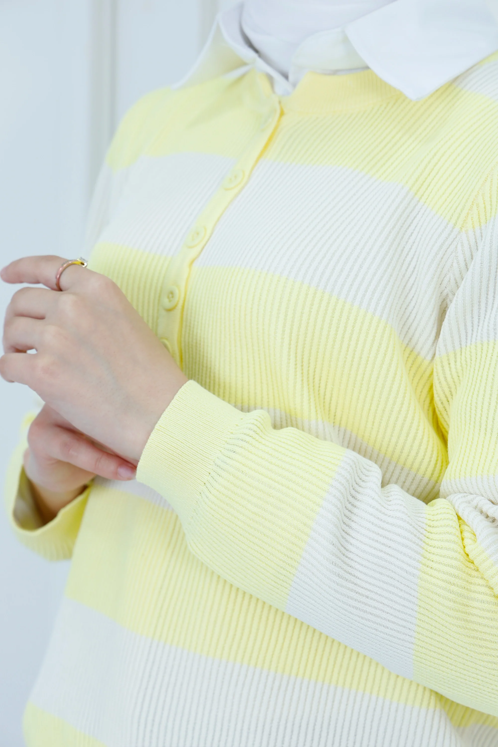 Chunky Stripe Knit Cropped Pullover Sweater