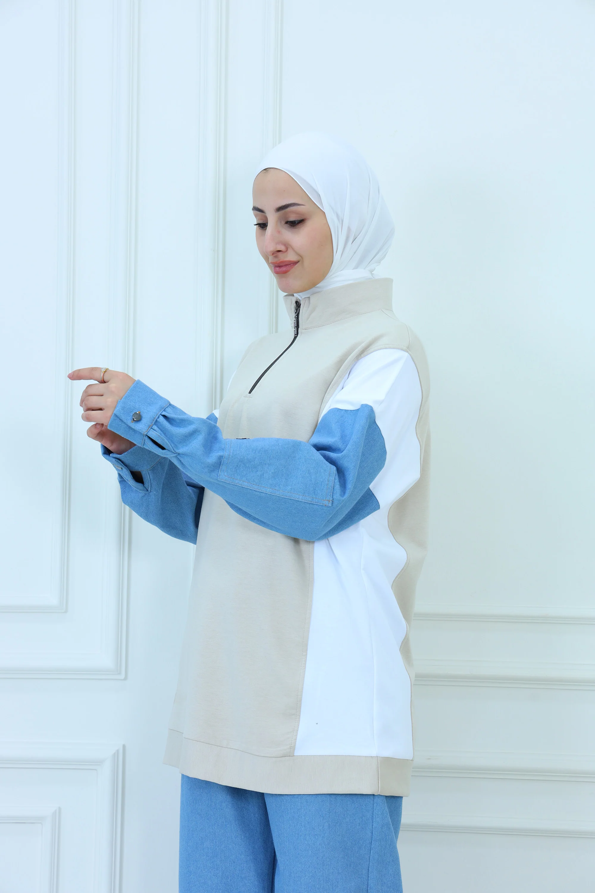 Beige Jeans-Details Tracksuit Set